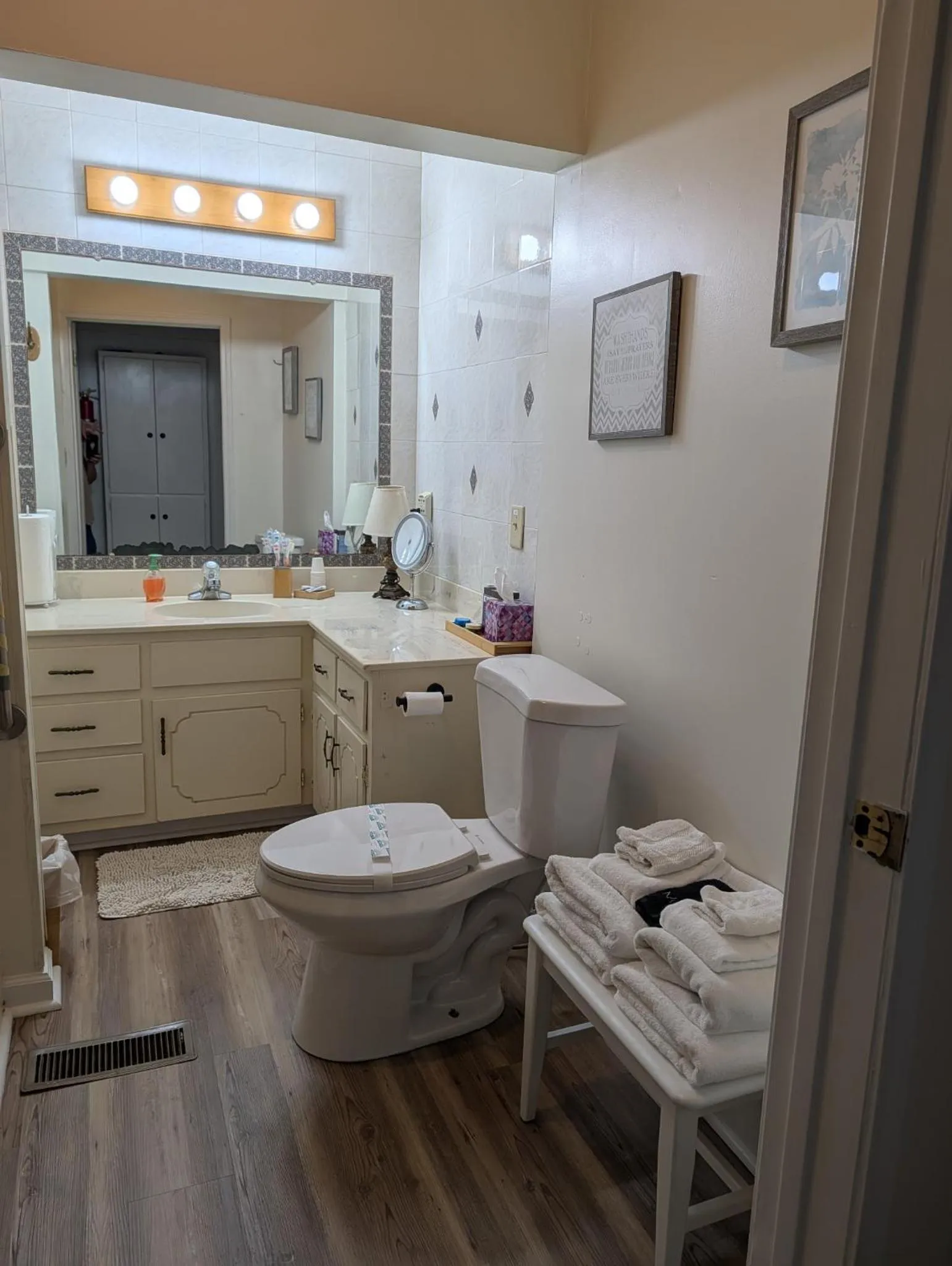 Shower in Cozy, Cute, Private Ozark Suite 5 Mins to Hospital