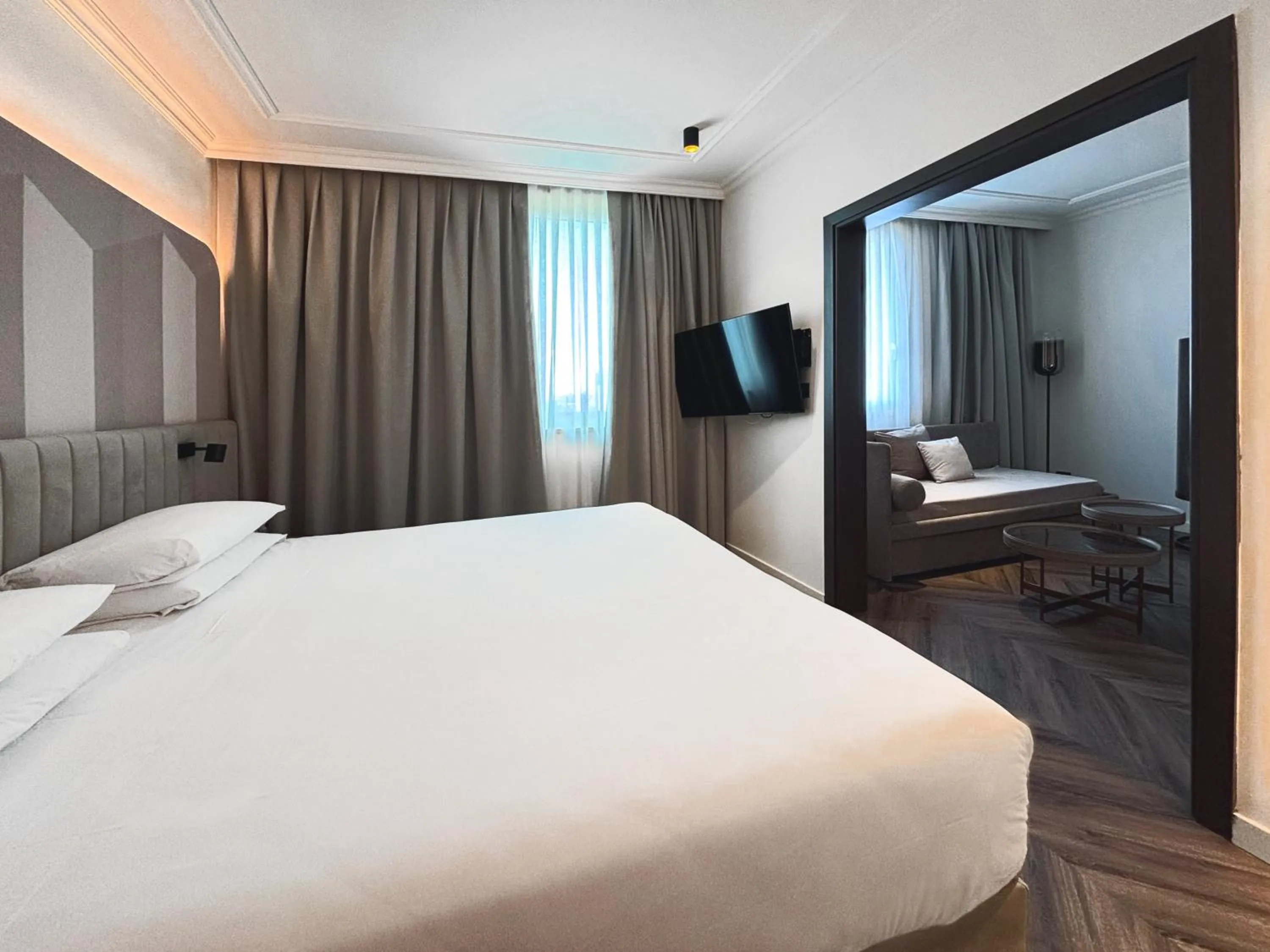 Bed in Royal Garden Assago Milano