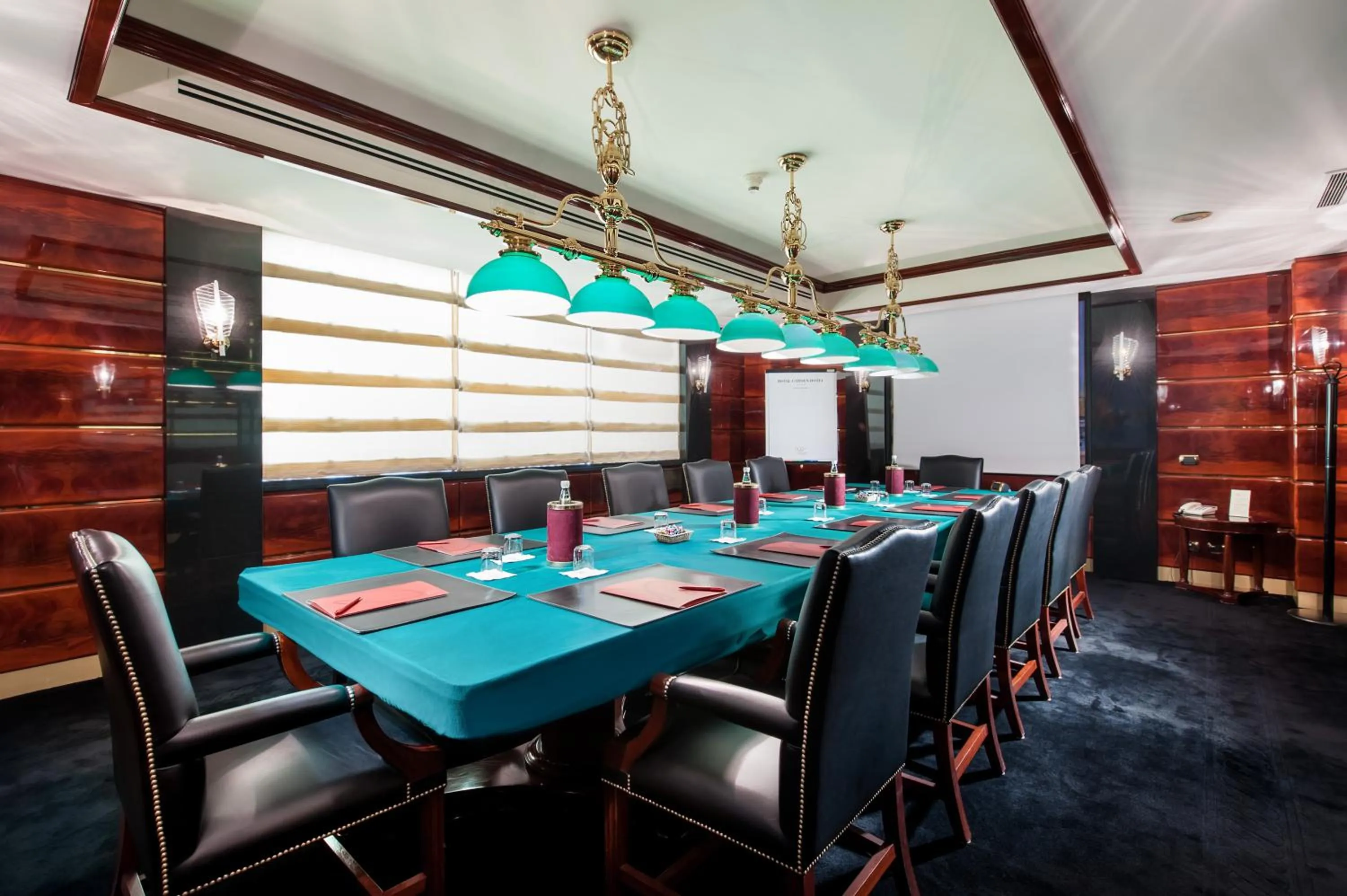 Business facilities in Royal Garden Assago Milano