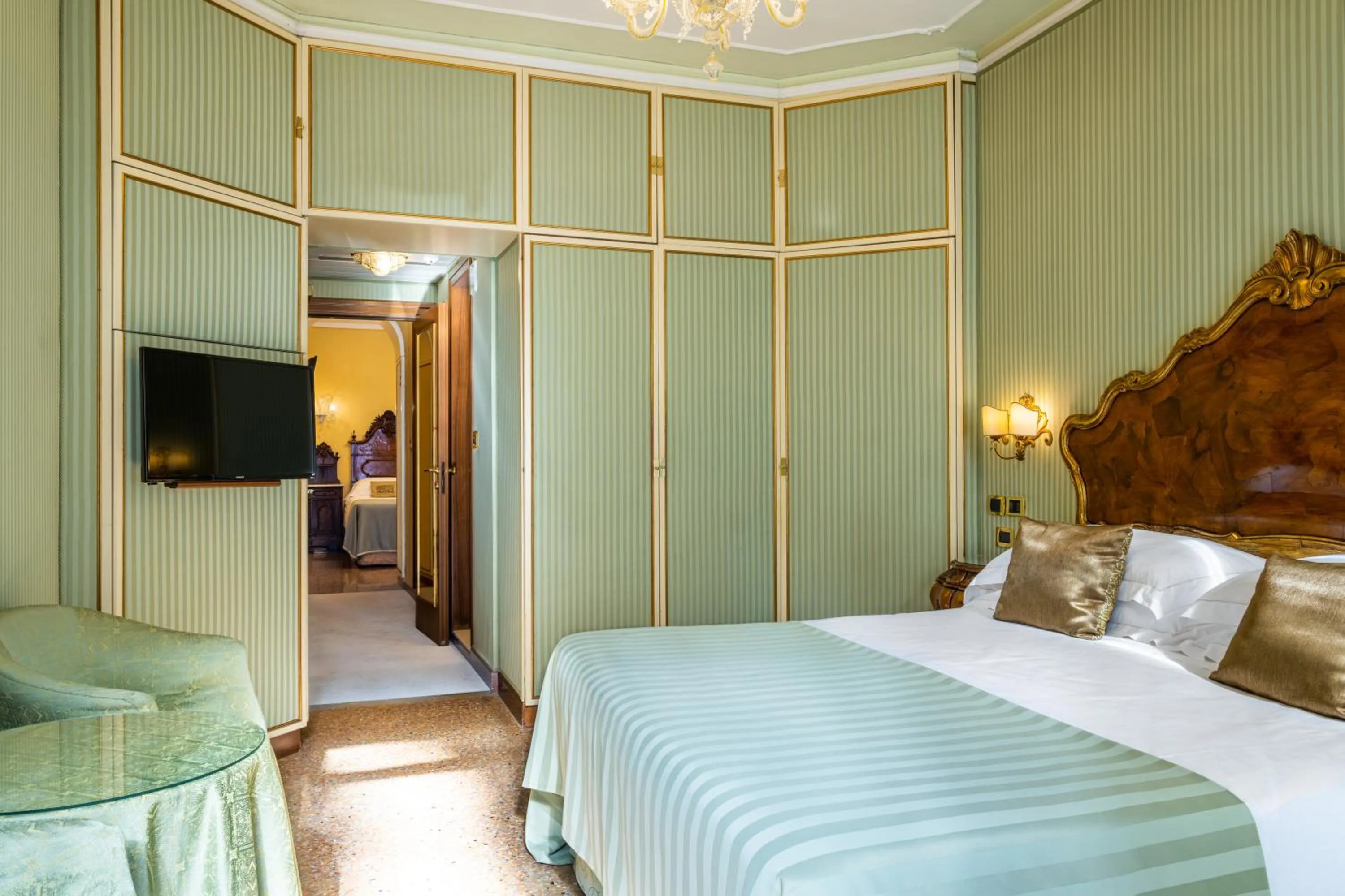 Photo of the whole room, Bed in Hotel Concordia