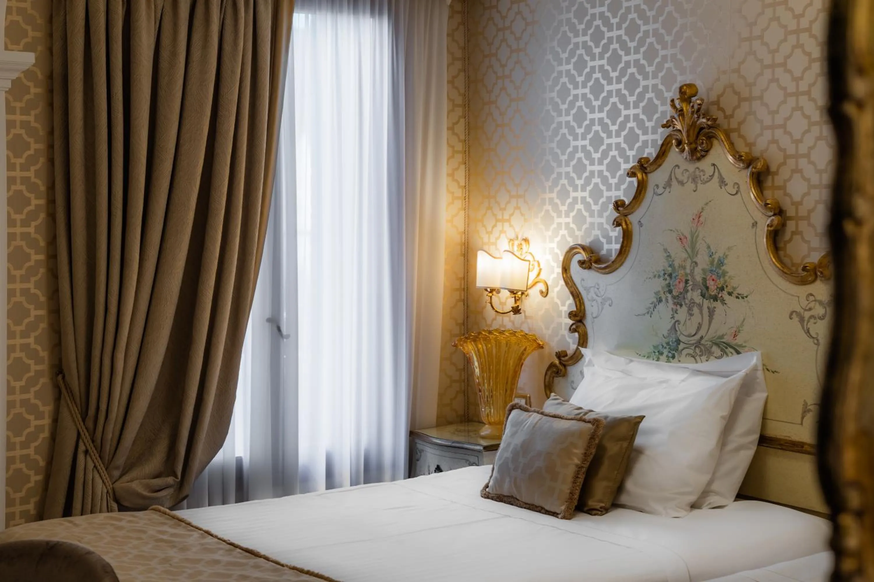 Bed in Hotel Concordia