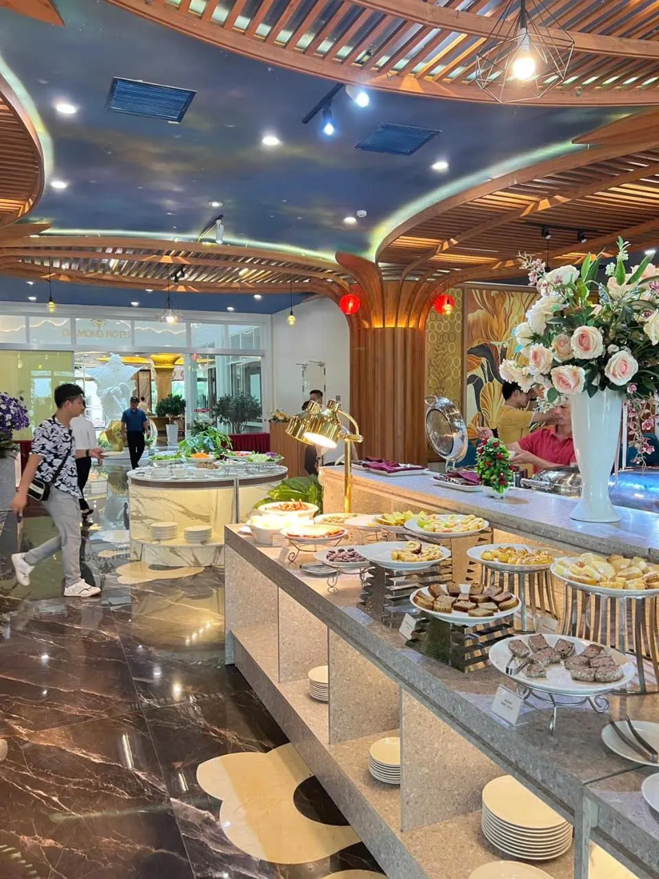 Restaurant/places to eat in DIAMOND HOTEL VÂN ĐỒN