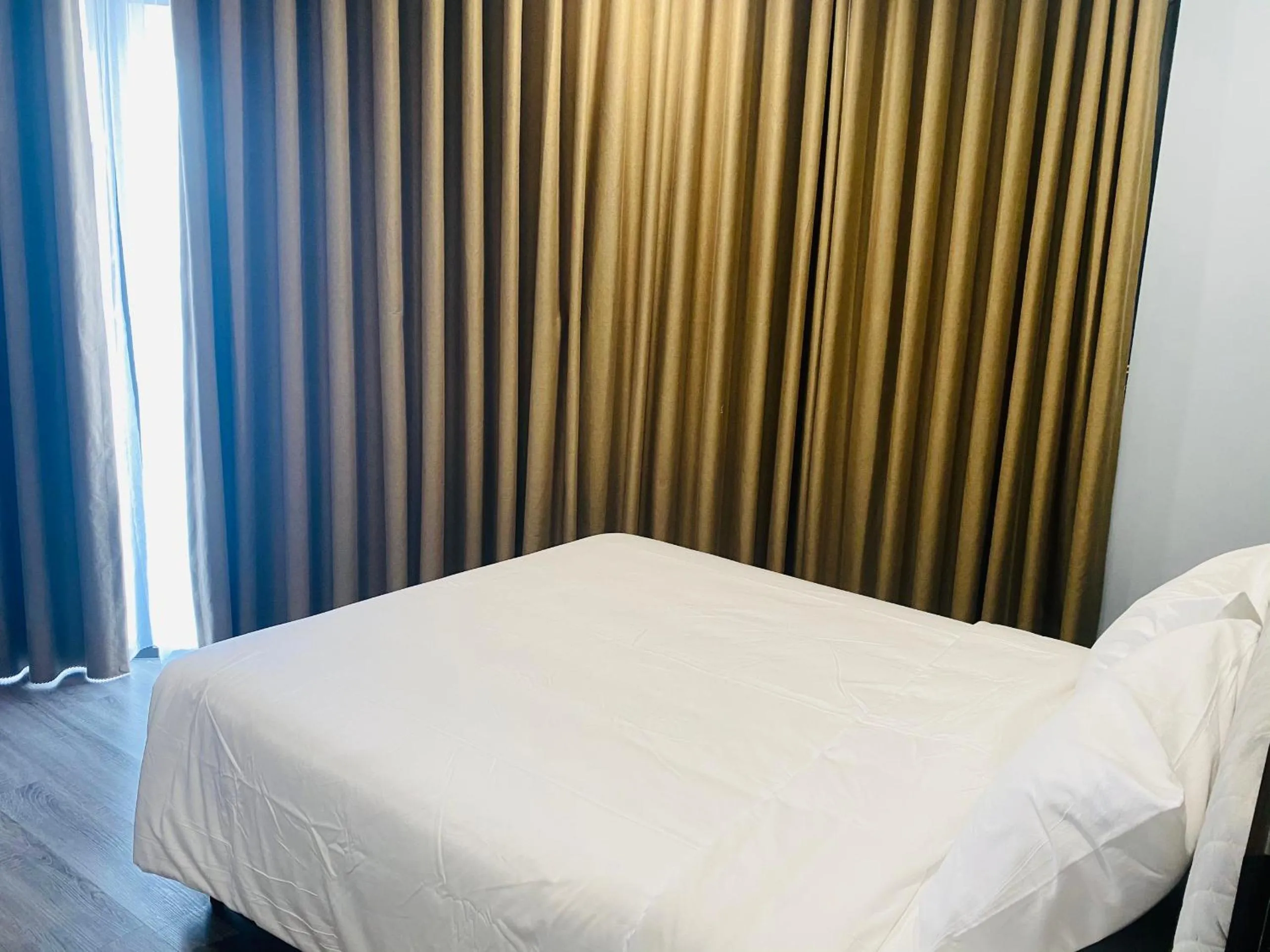 Bed in DIAMOND HOTEL VÂN ĐỒN