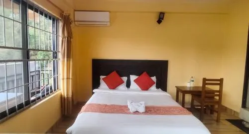 Jungle Front Lodge