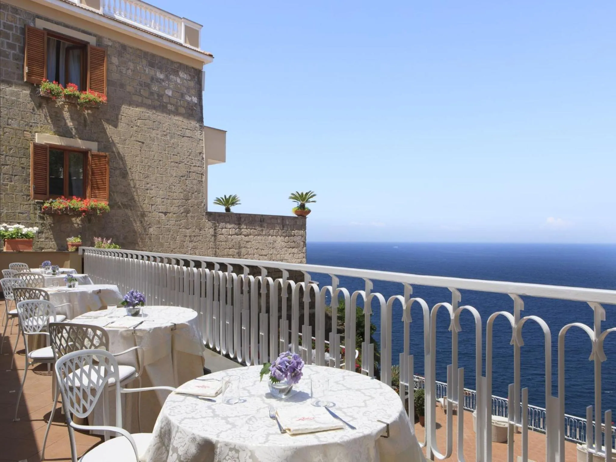 Restaurant/places to eat in Hotel Corallo Sorrento