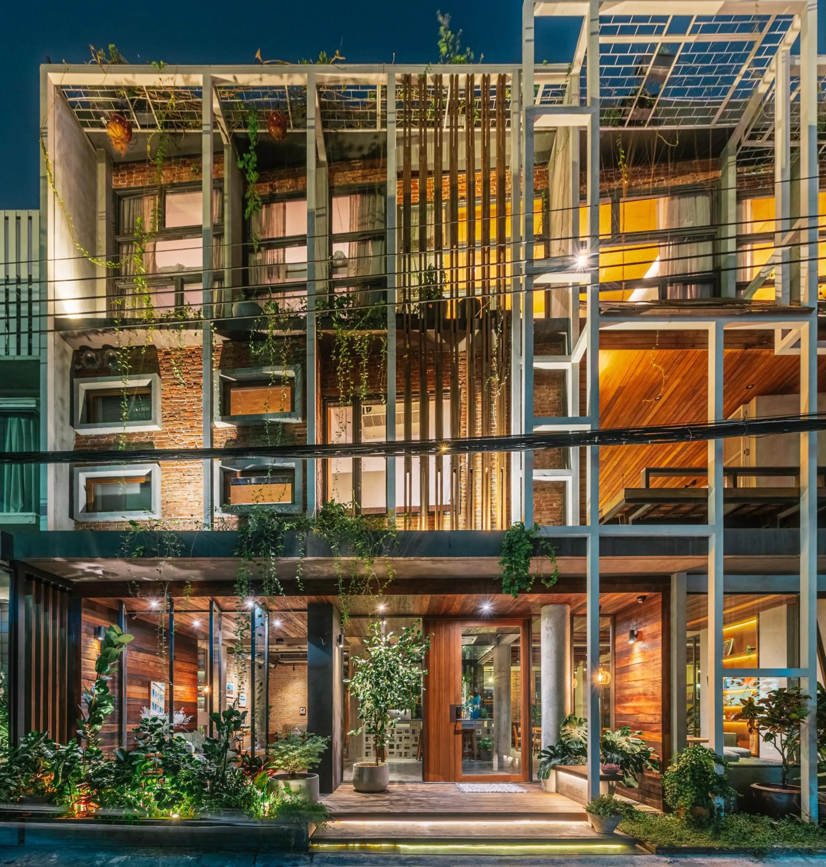 Property building in Tamni