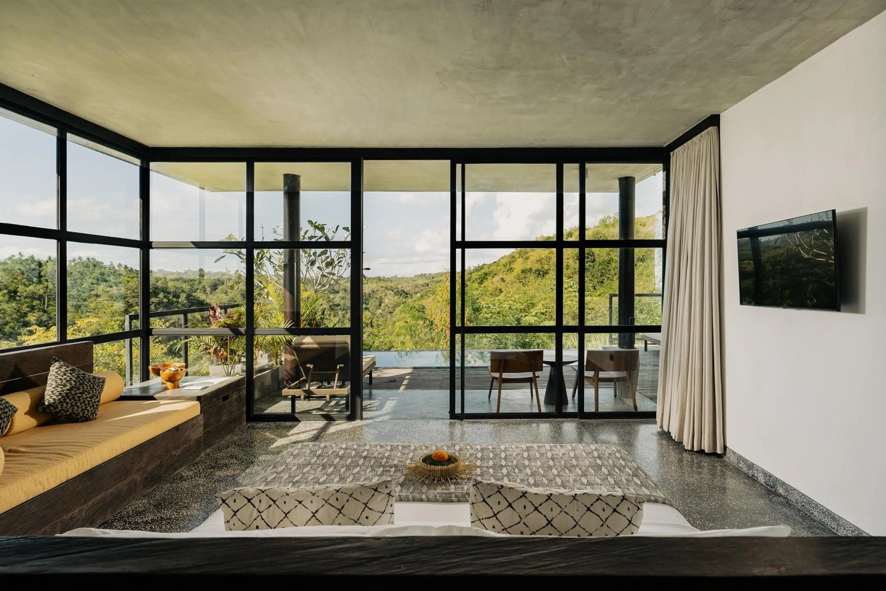 Bed in MAUA Nusa Penida Bali