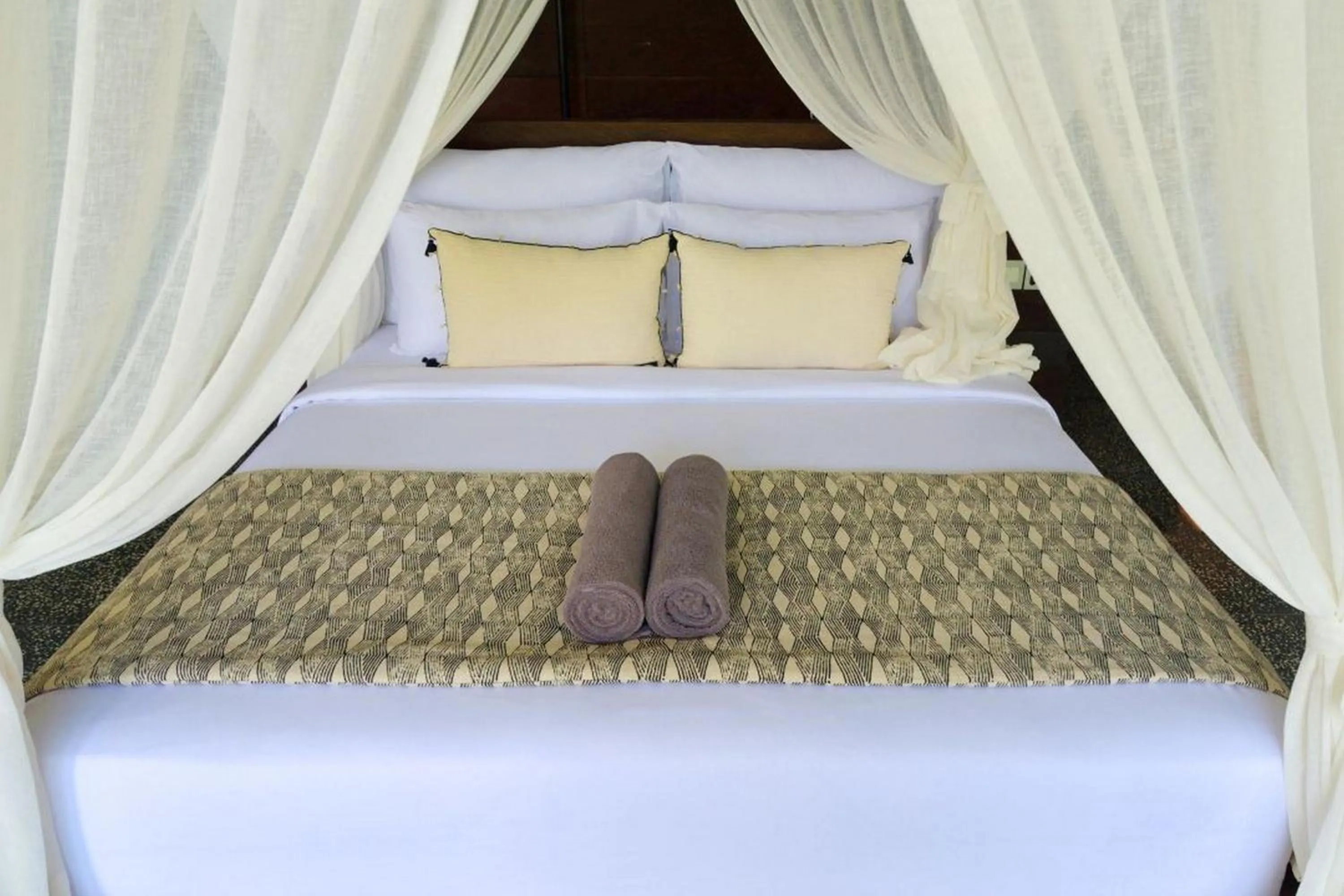 Bed in MAUA Nusa Penida Bali