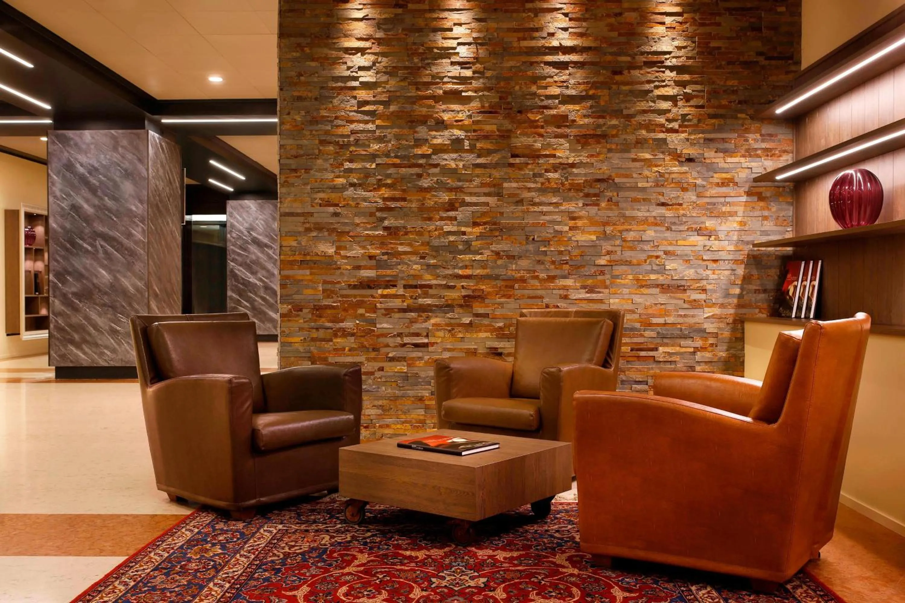 Lobby or reception in Four Points by Sheraton Padova