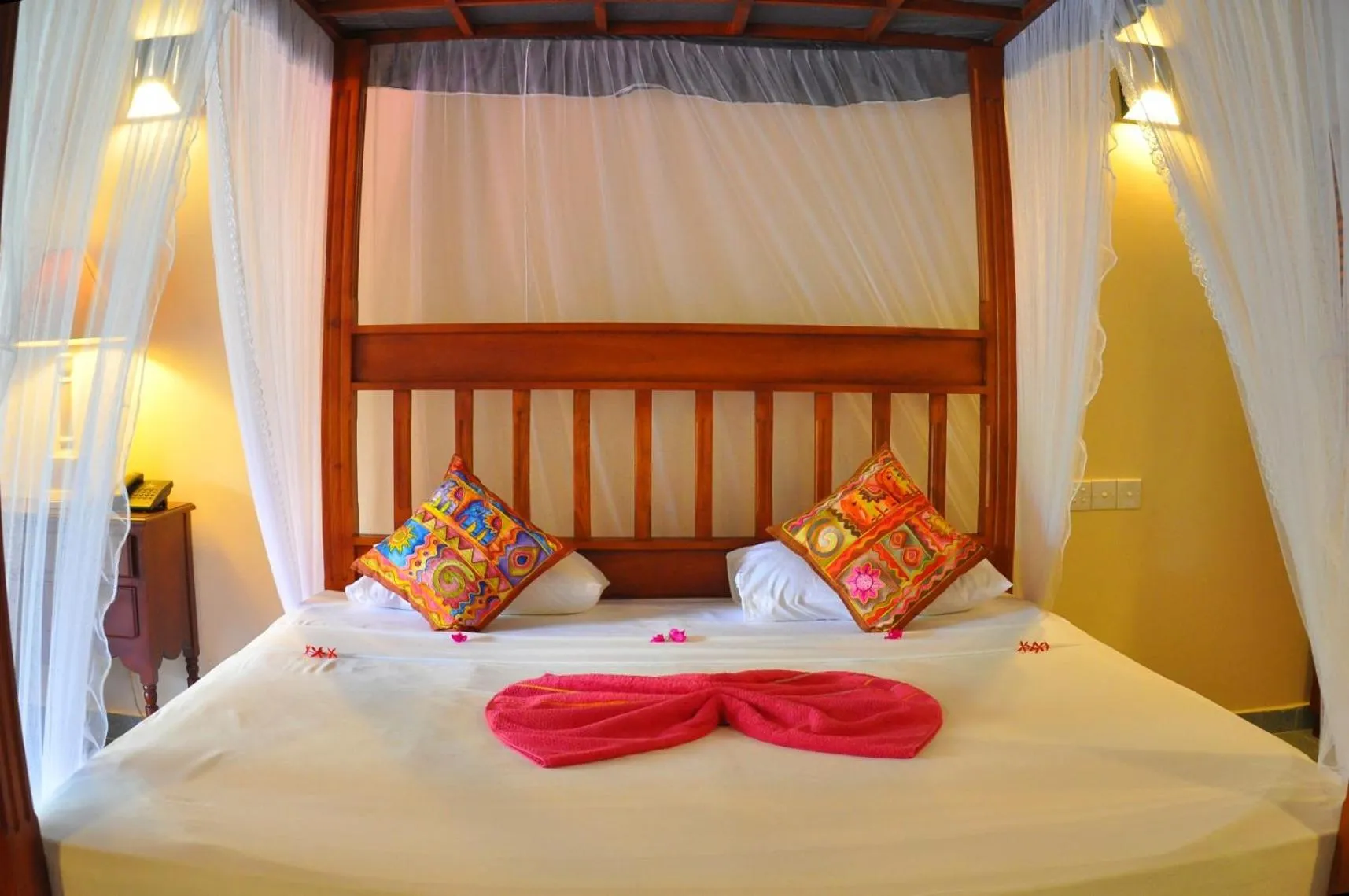 Bedroom, Bed in Canal Villa