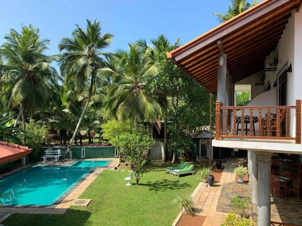 Garden in Canal Villa