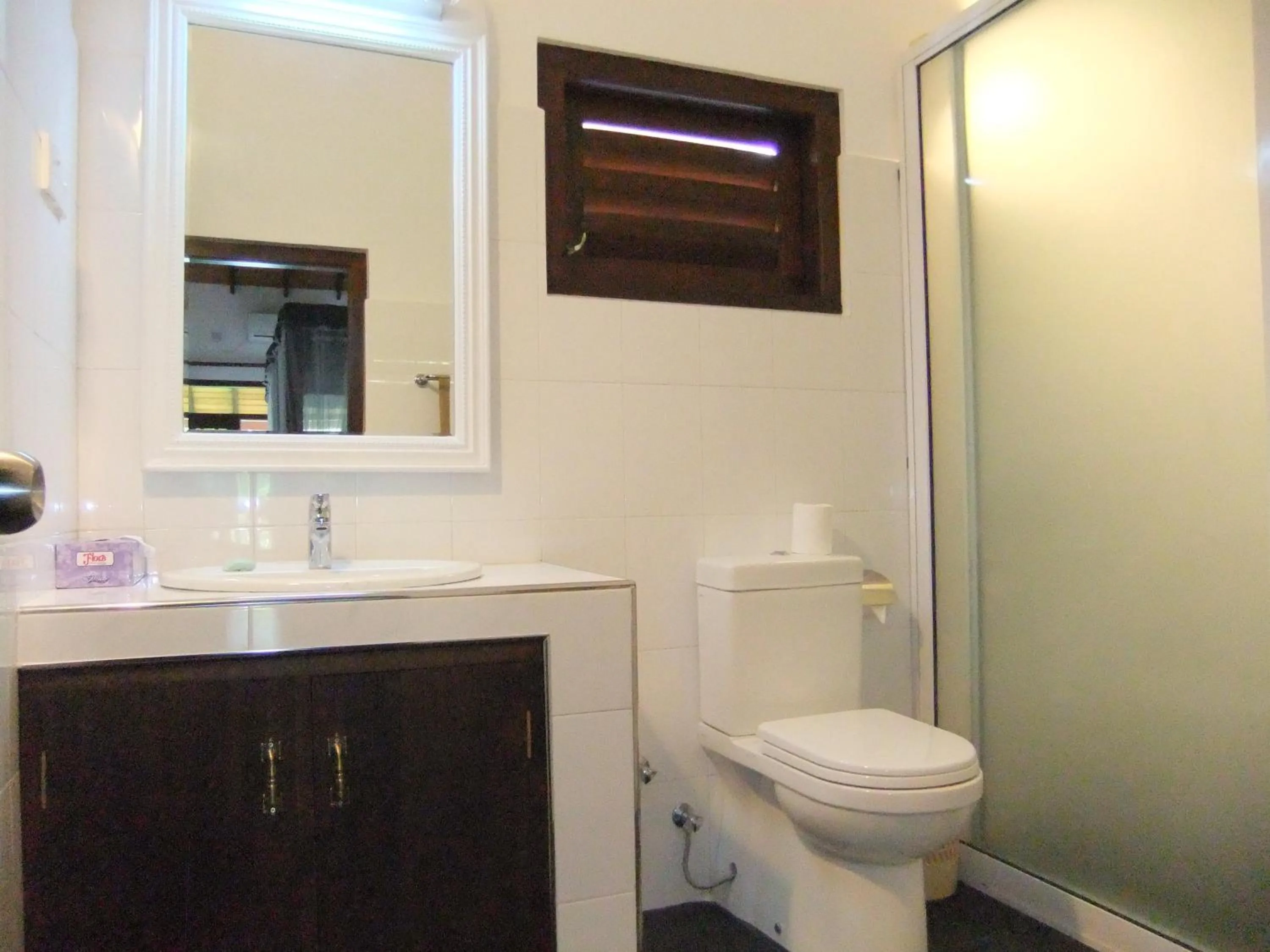 Bathroom in Canal Villa