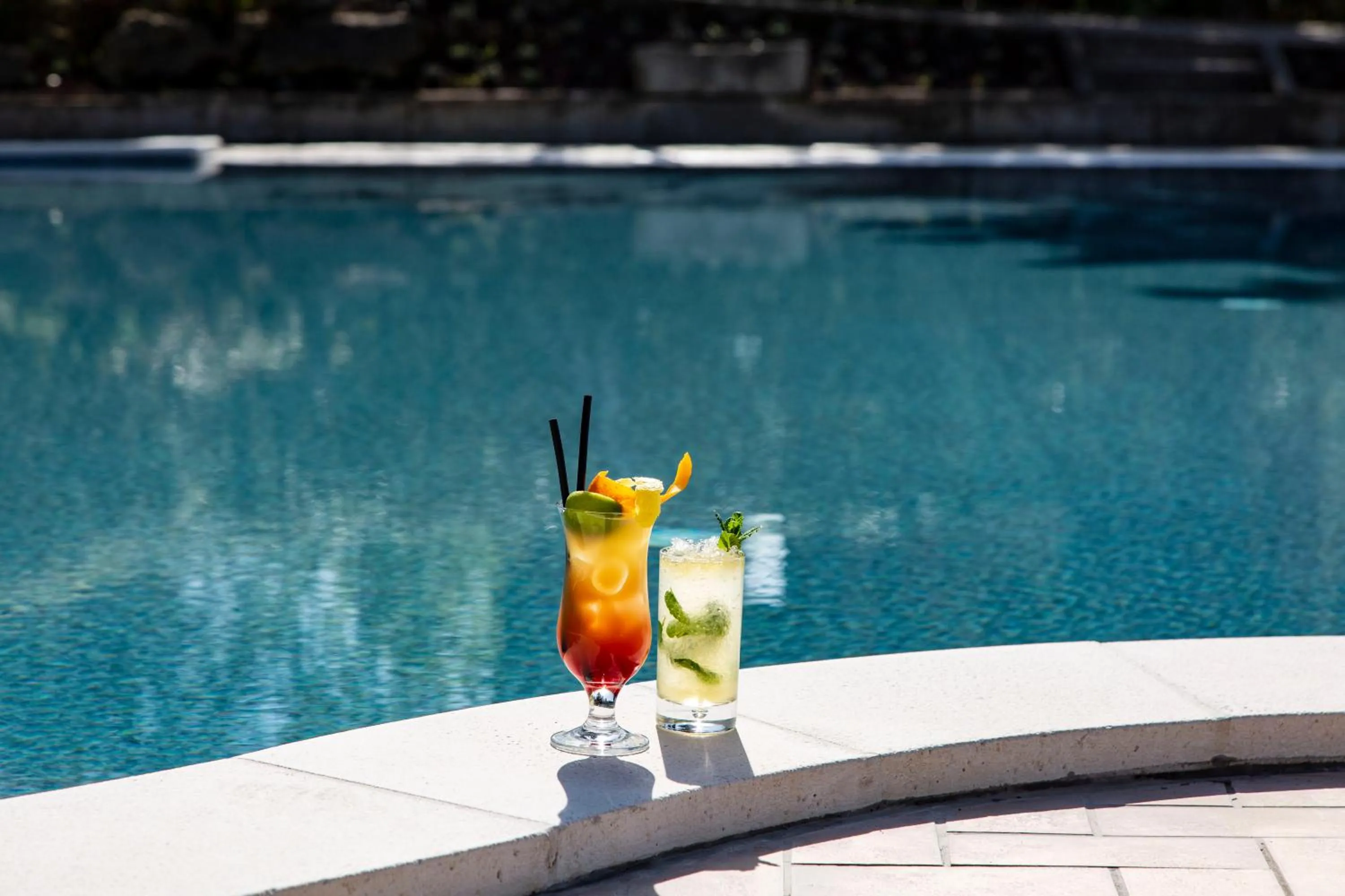 Swimming pool in Hotel Villa Paradiso
