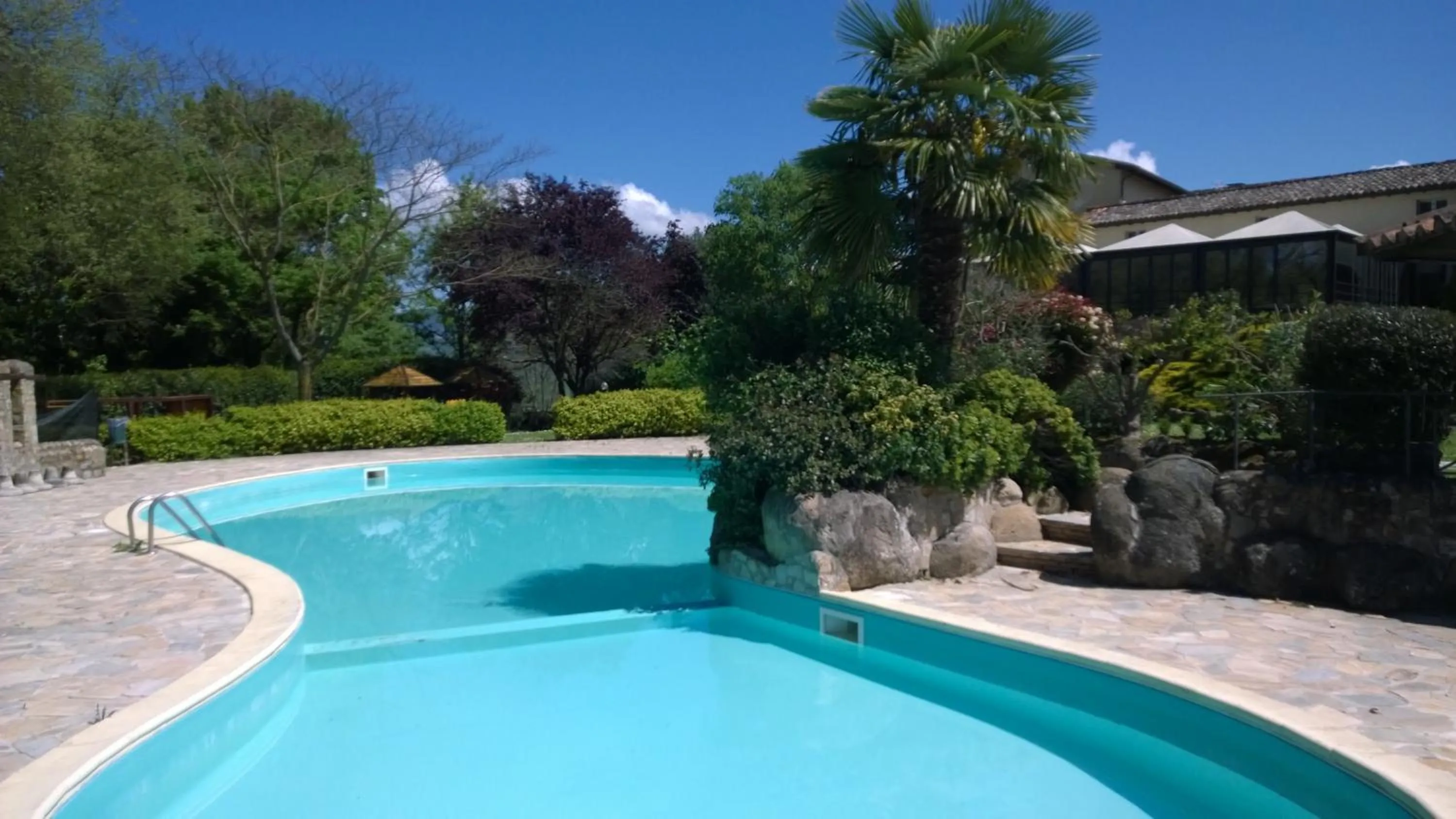 Swimming pool in Abbazia Collemedio Resort & Spa