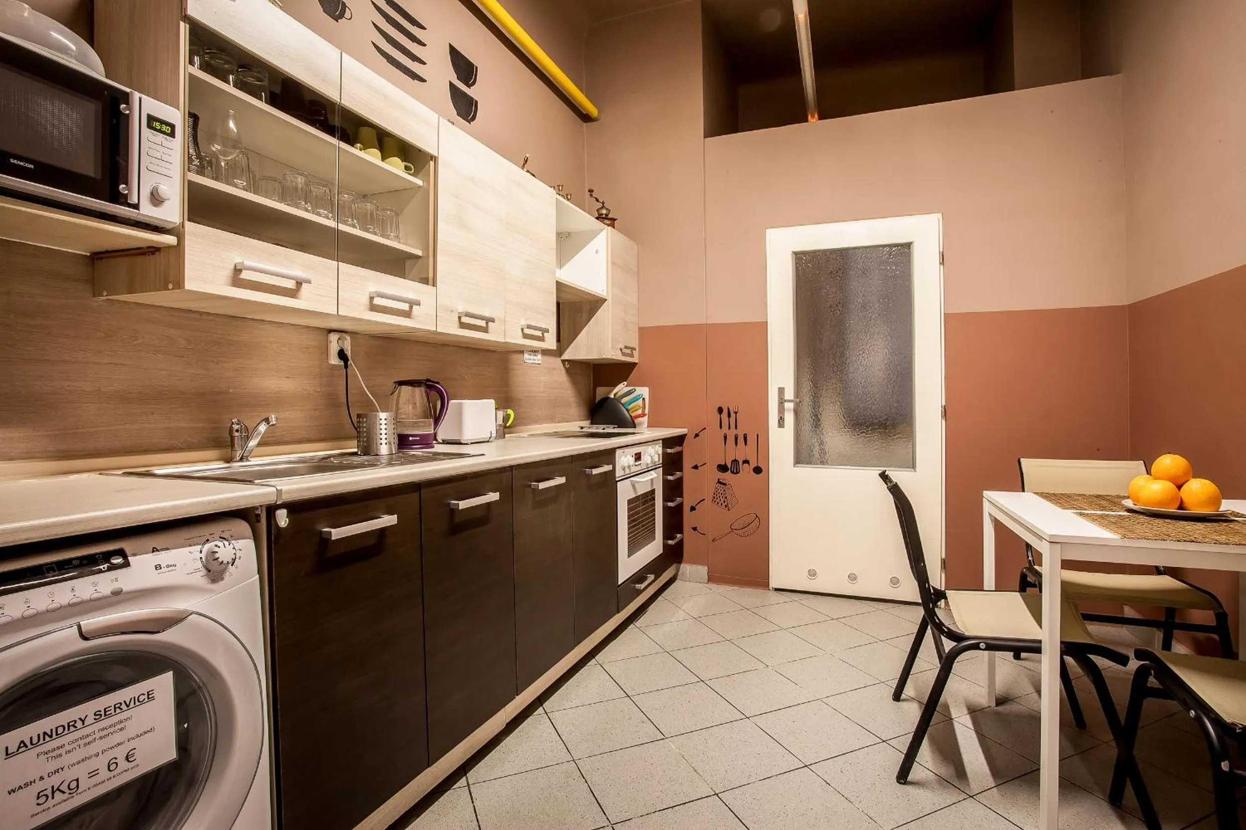 Kitchen or kitchenette in Ahoy! Hostel