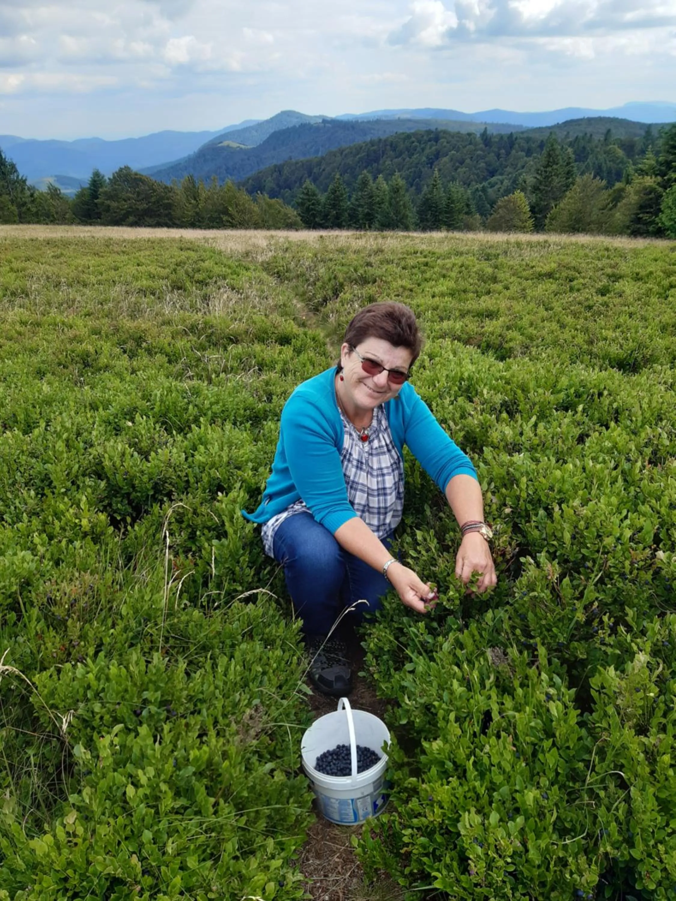 Mountain view, Children in Les Clés de XOULCES