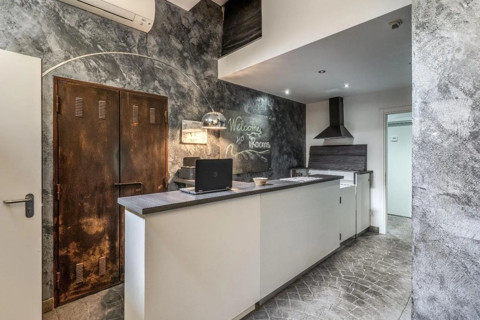 Lobby or reception in iRooms Pantheon