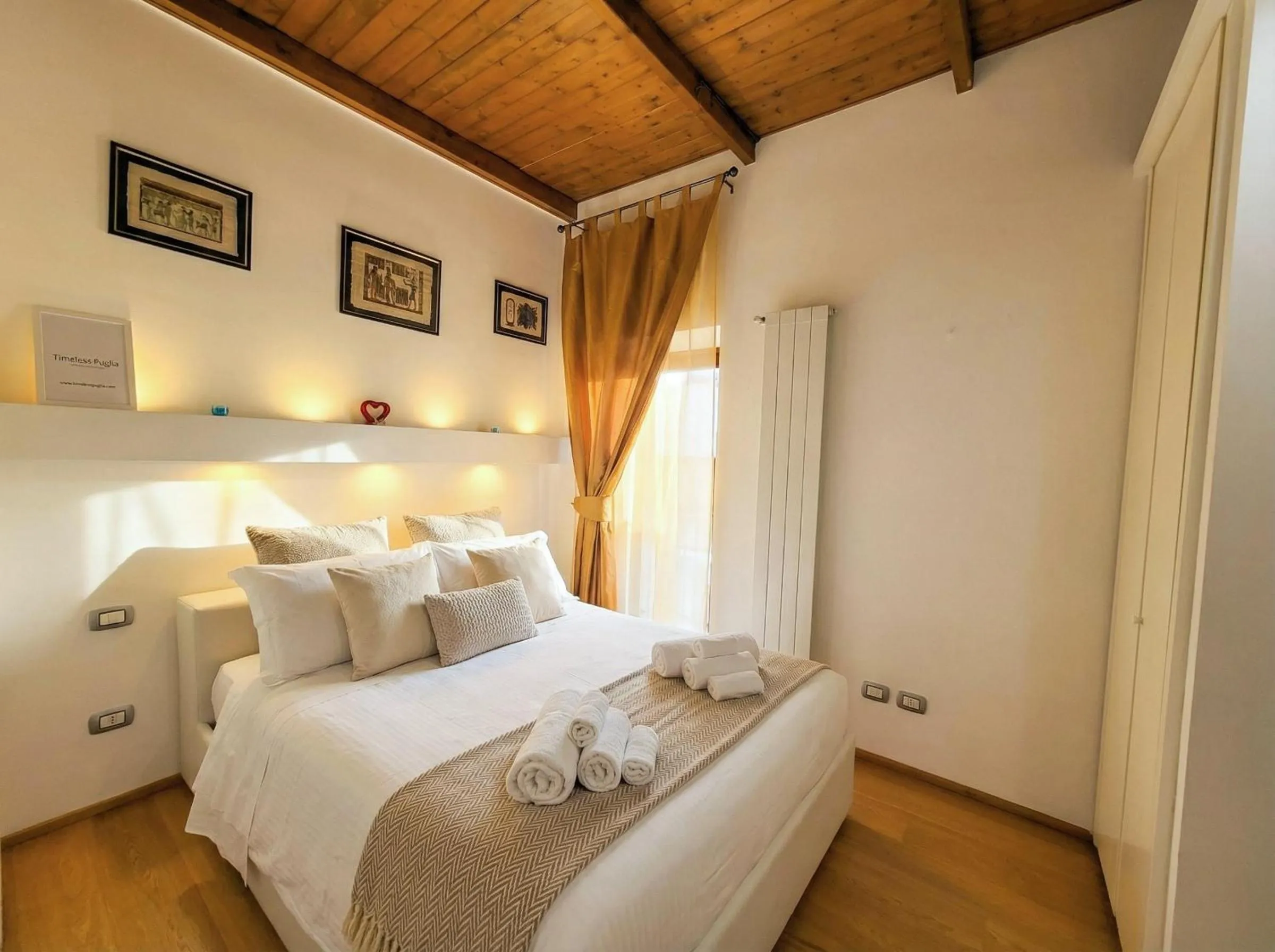 Bed in Tatiana - Historic Home with Private Rooftop Terrace