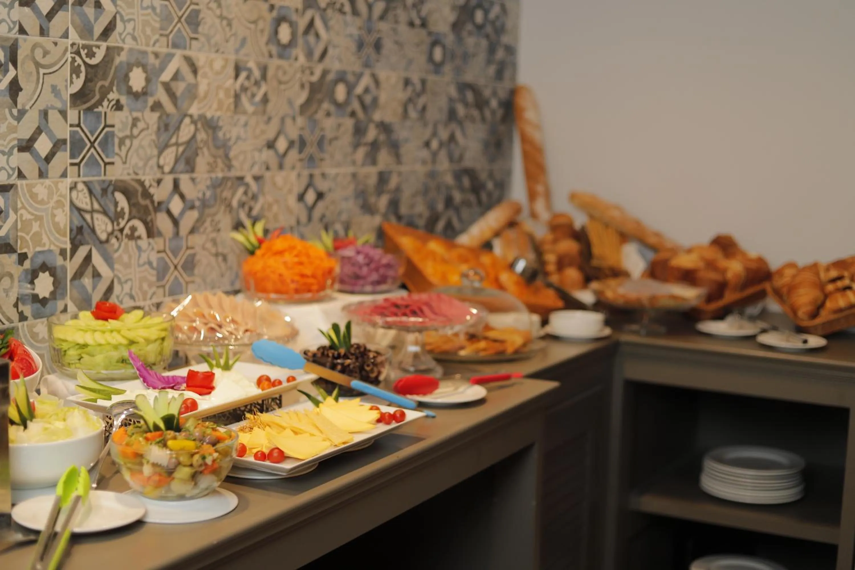 Buffet breakfast in Pyramids Oasis Hotel