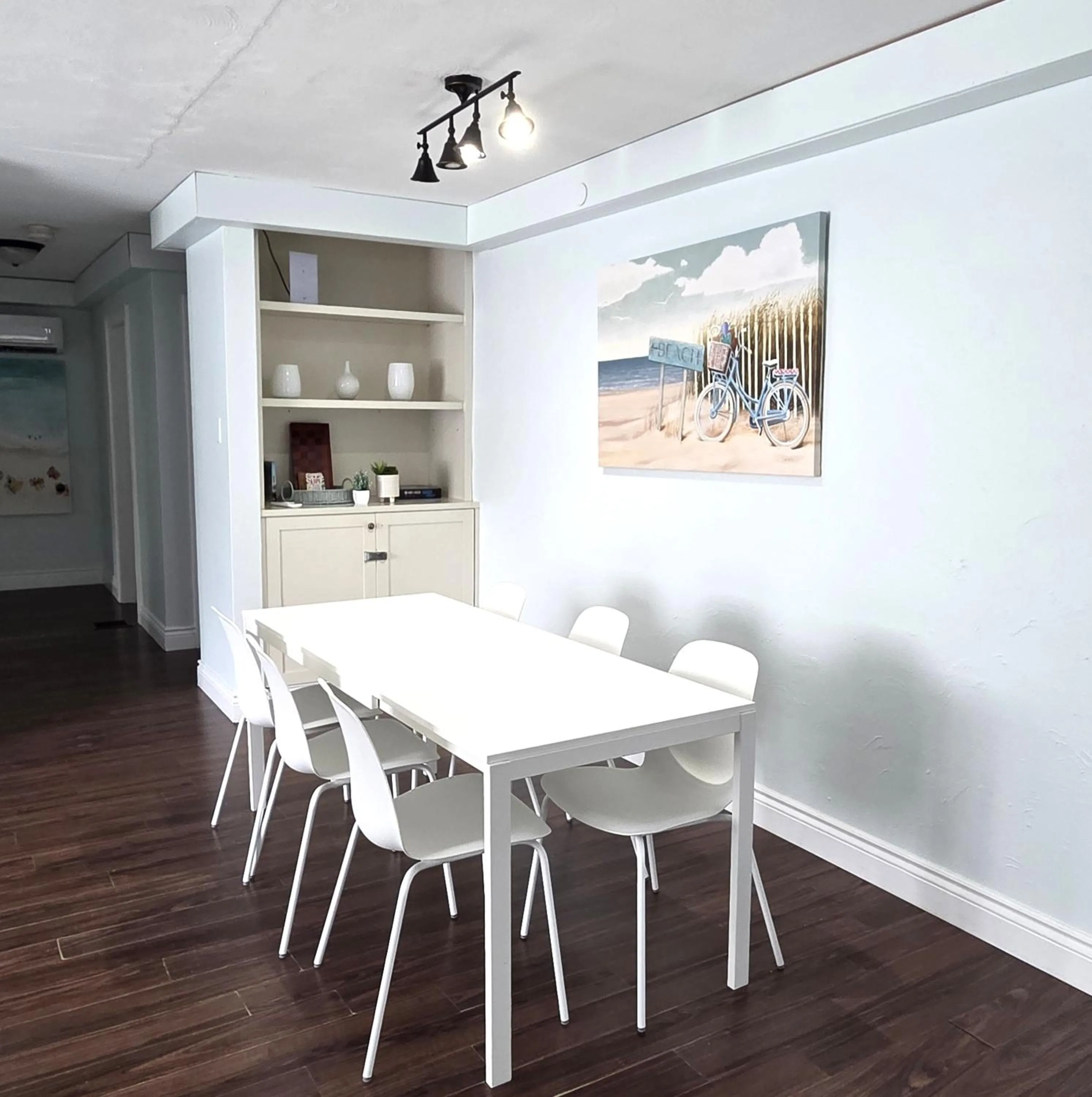 Oasis by the Bay Vacation Suites