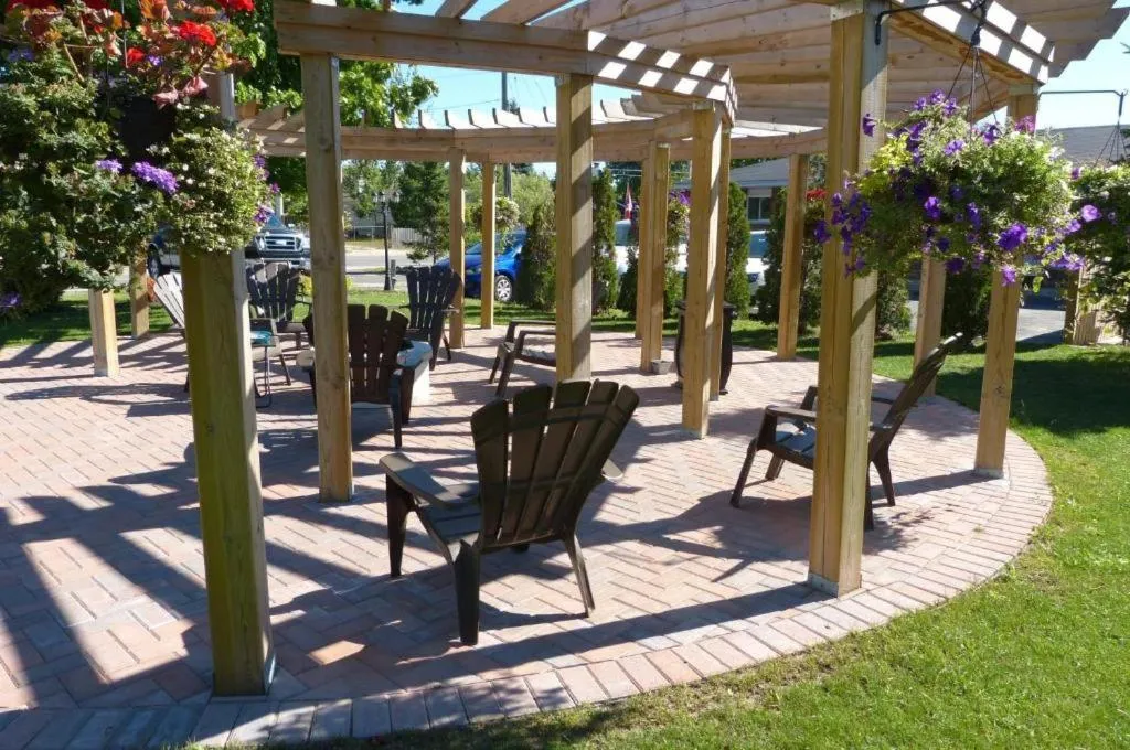 Oasis by the Bay Vacation Suites