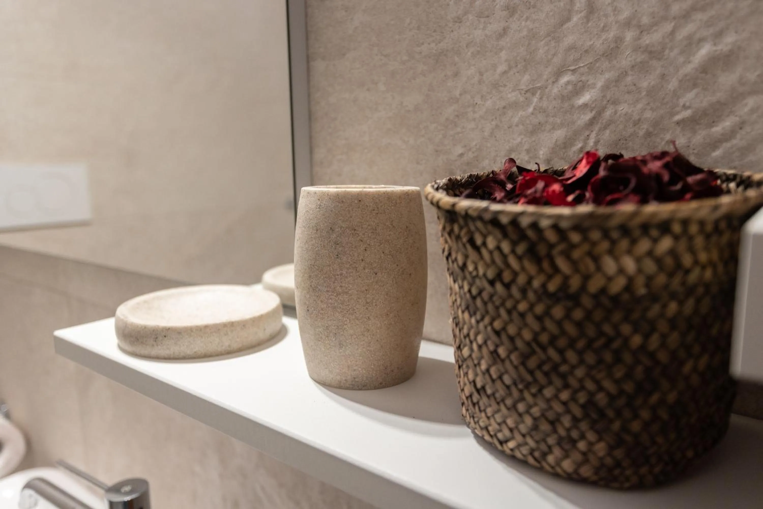 Bathroom in Pettinary Village B&B