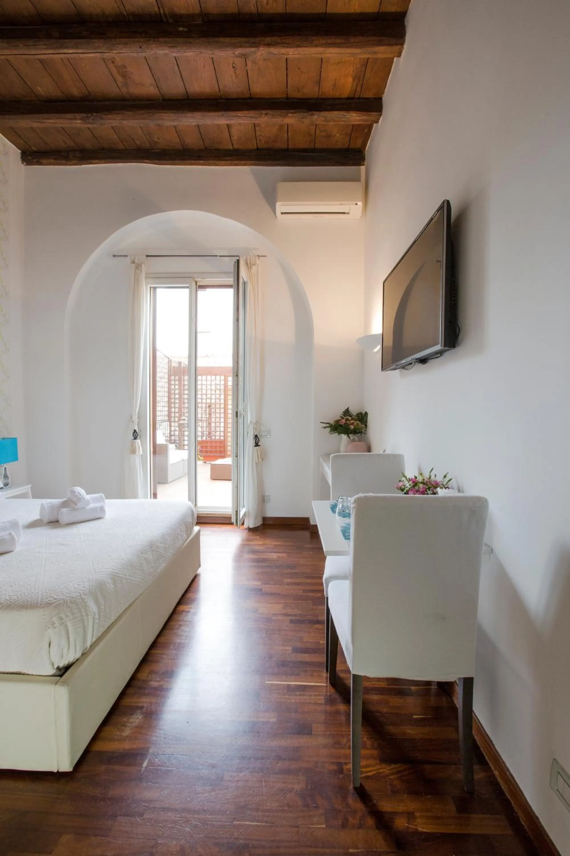 Bedroom, Bed in Pettinary Village B&B