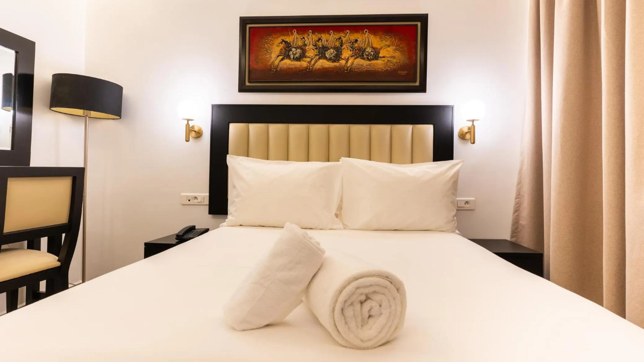 Bedroom, Bed in Hotel Al Walid