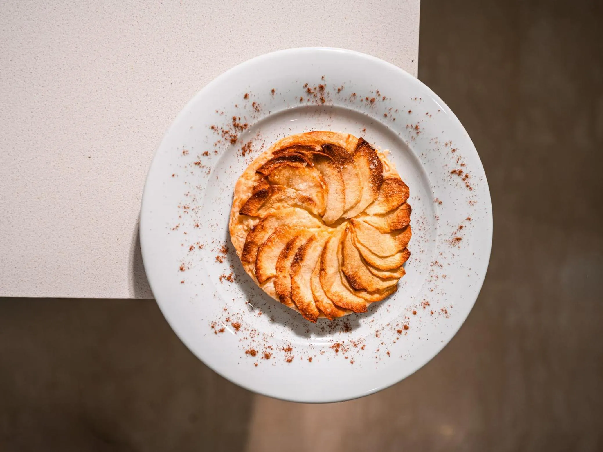 Restaurant/places to eat in Hotel Al Walid