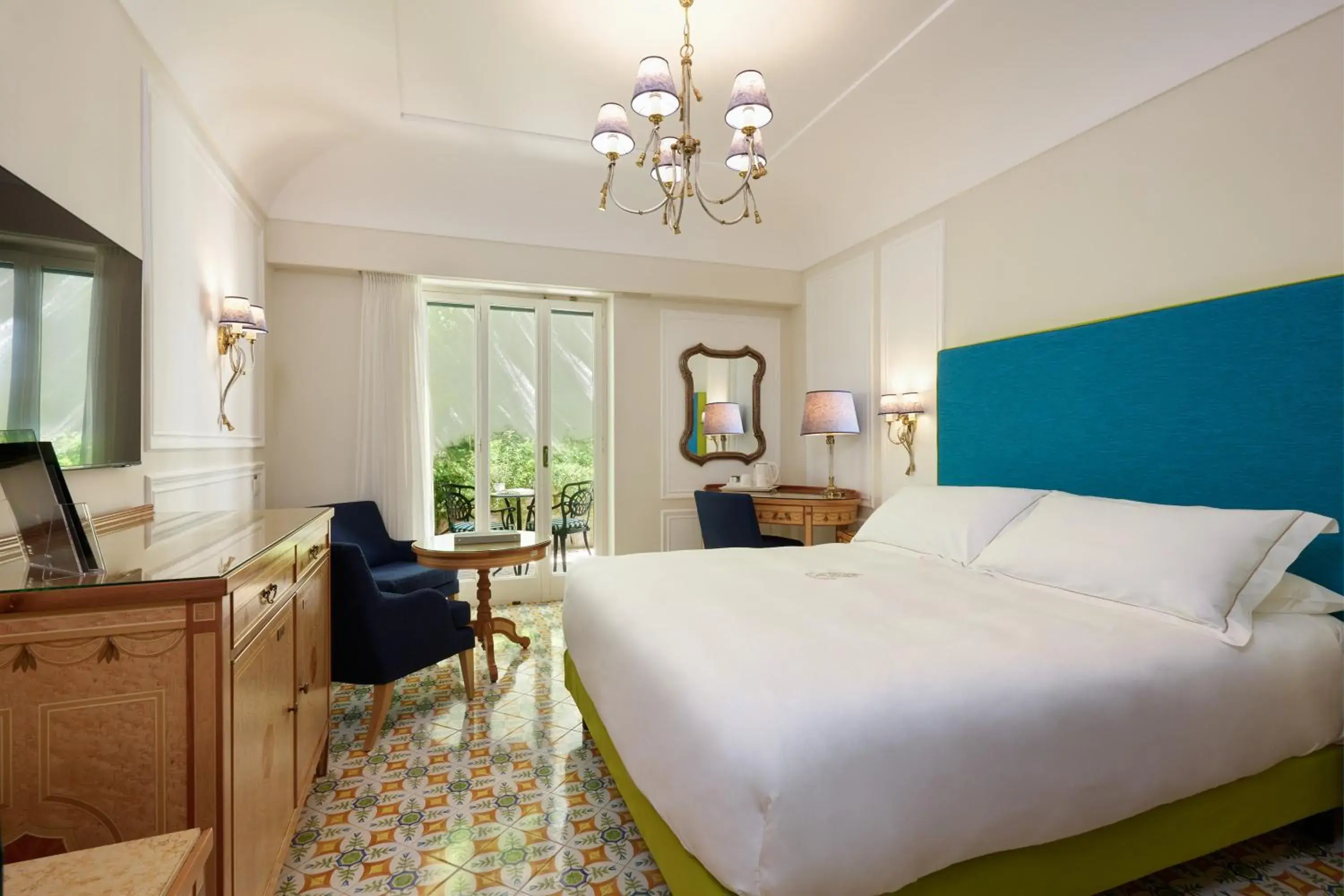 Basic Double Room - Ground Floor in Grand Hotel Capodimonte Basic Double Room - Ground Floor in Grand Hotel Capodimonte