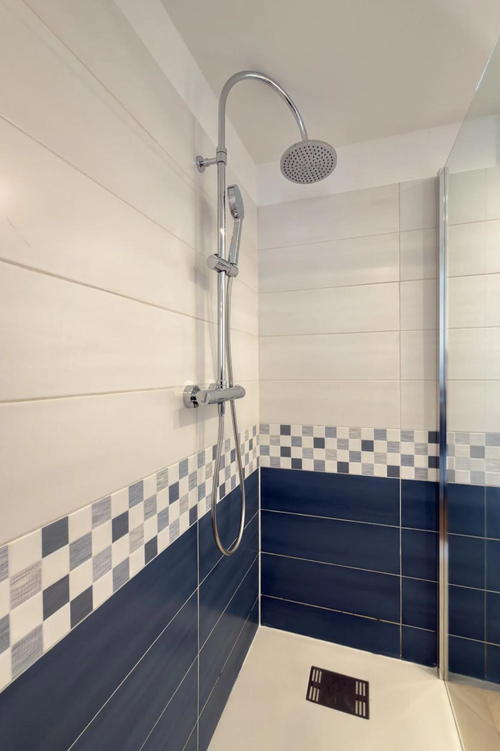 Shower in Villa Eze Vue Mer