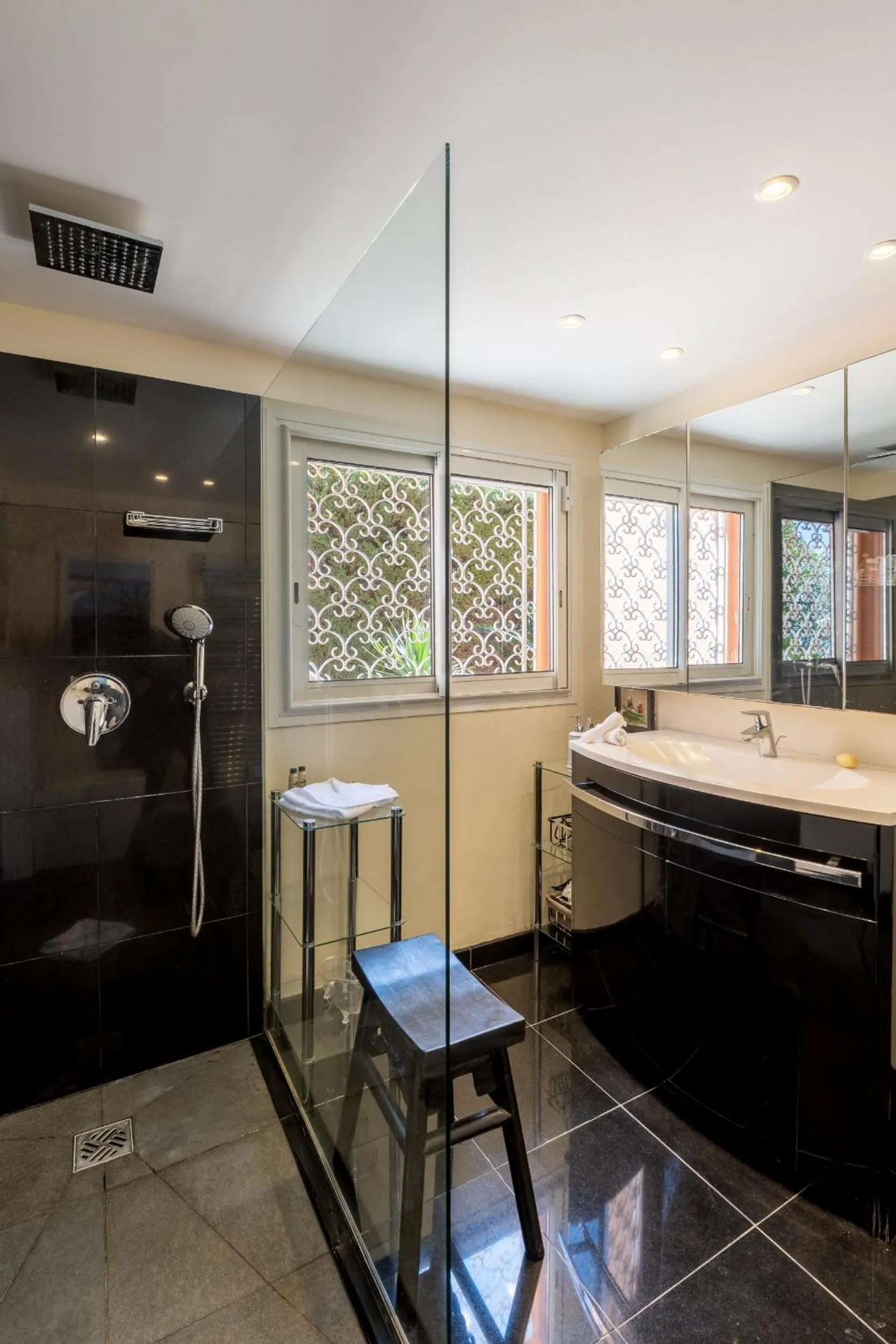 Shower in Villa Eze Vue Mer