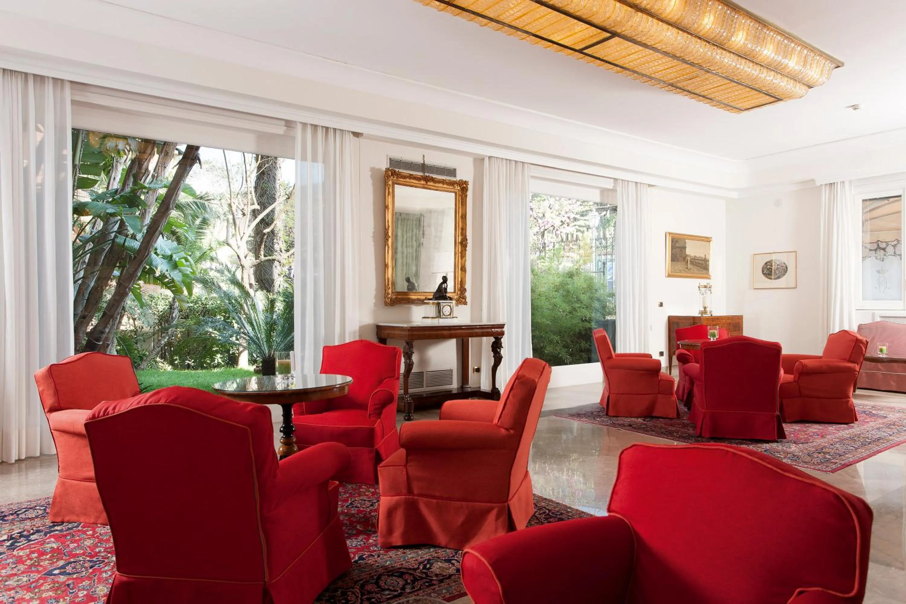 Night in Grand Hotel Royal