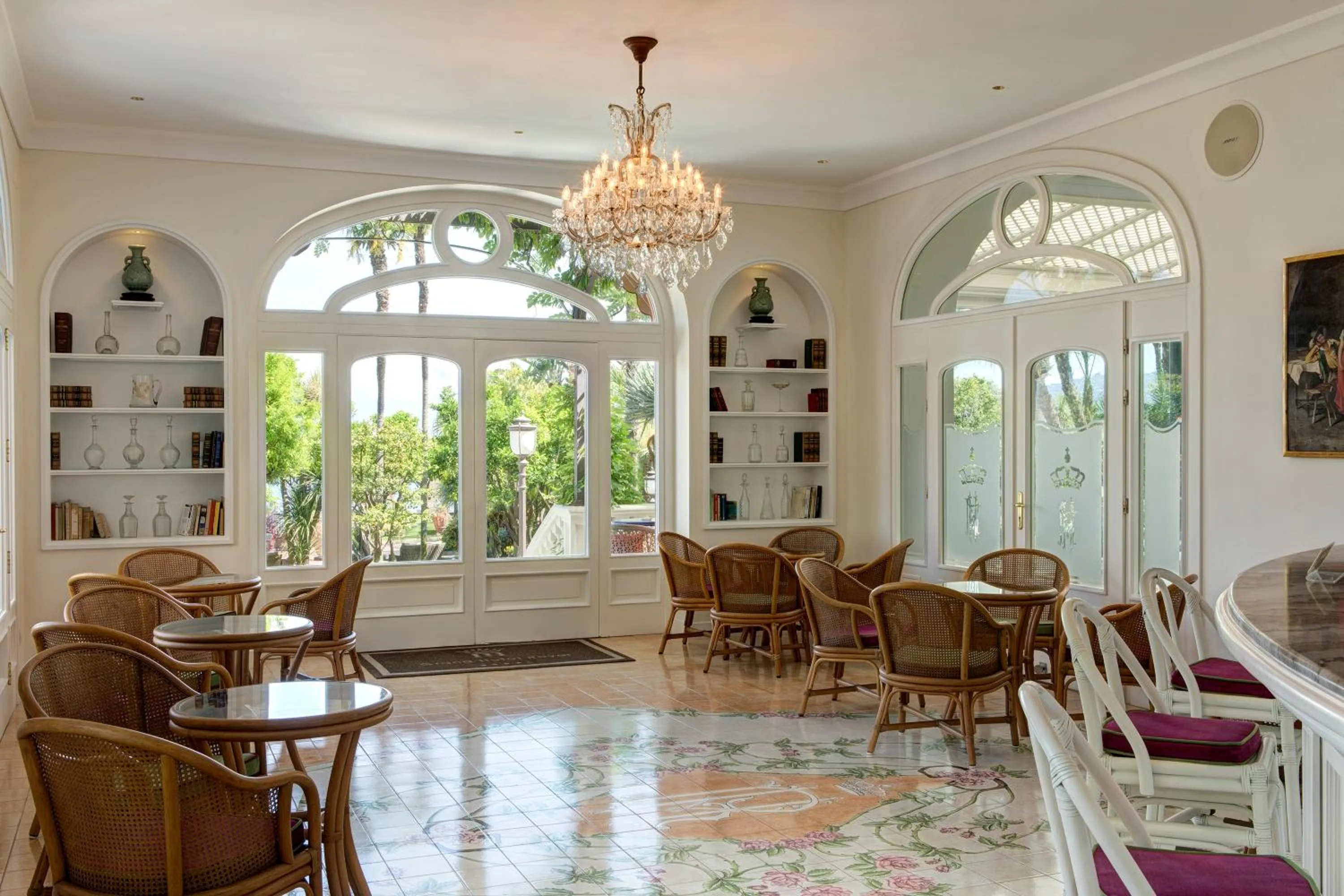 Lounge or bar in Grand Hotel Royal