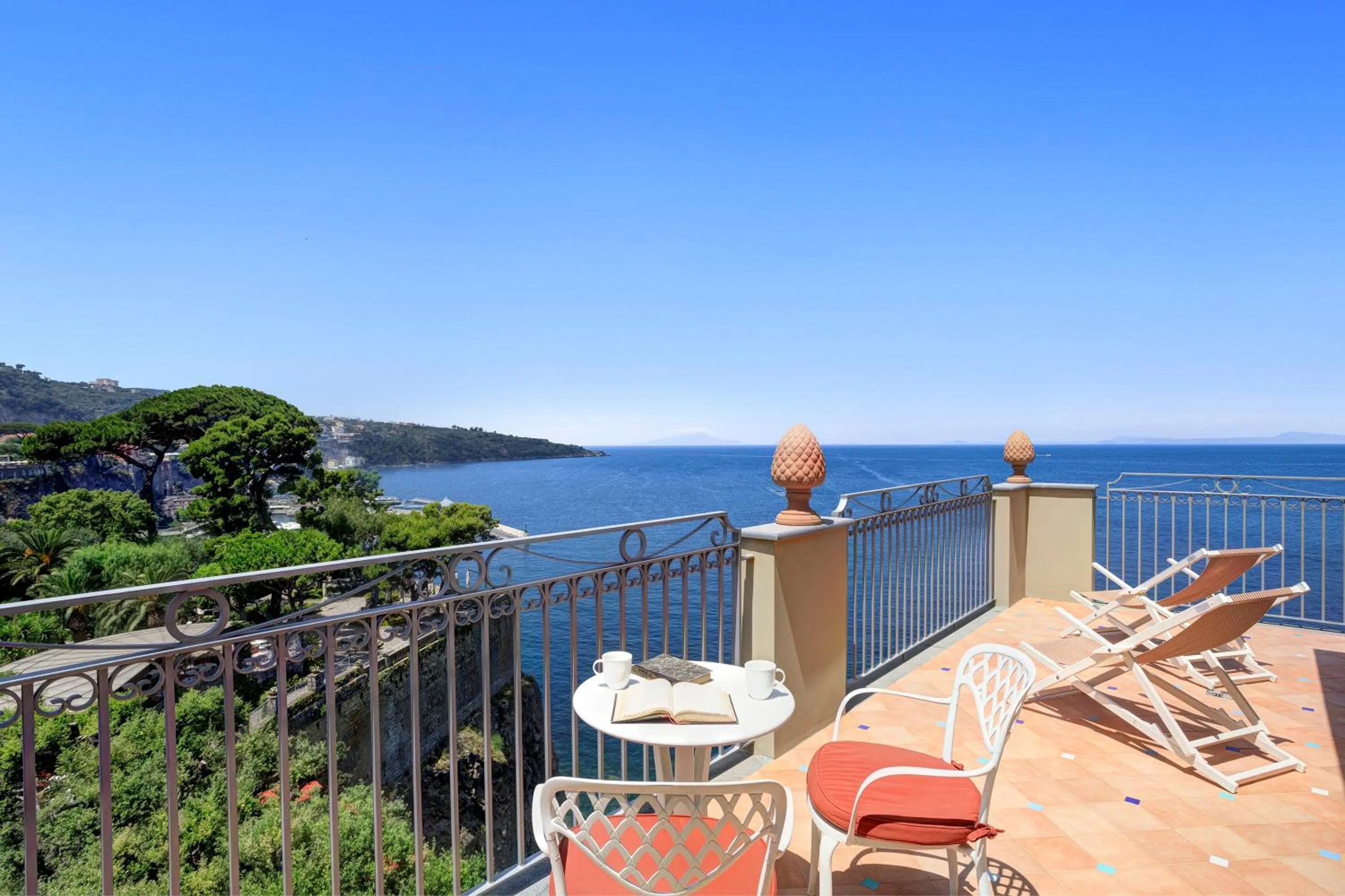 Day in Grand Hotel Ambasciatori