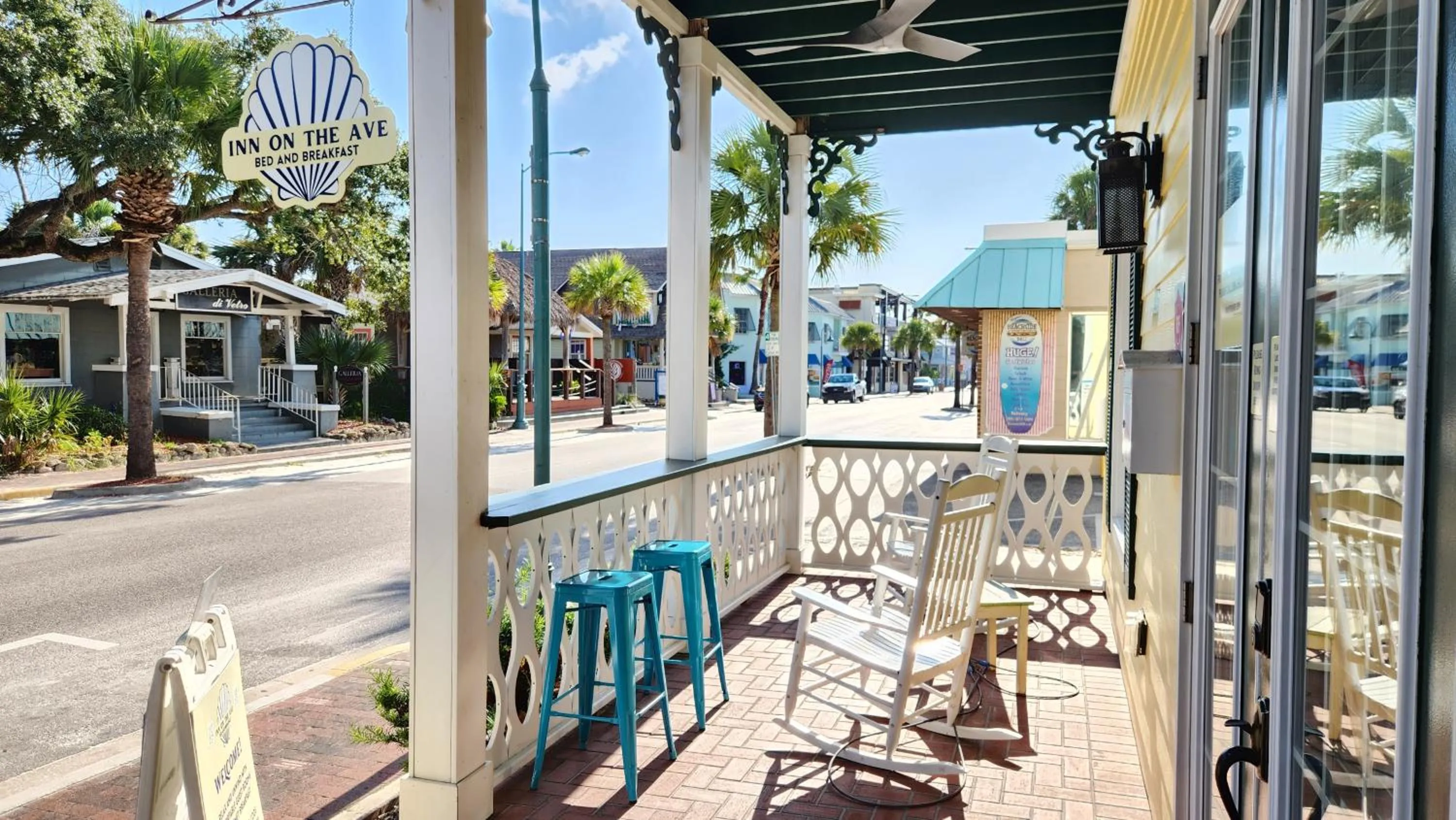 Patio in Inn on the Avenue