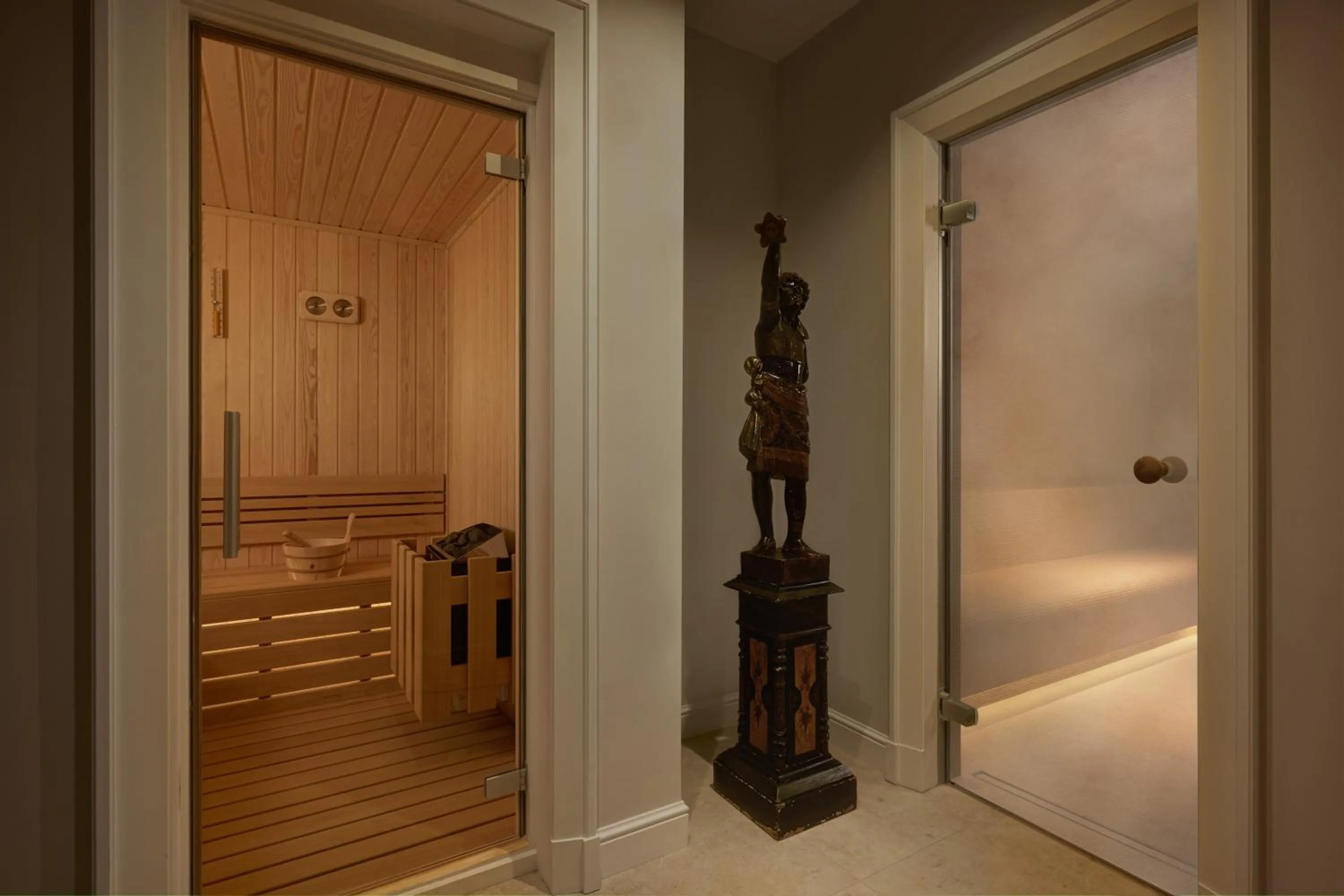 Spa and wellness centre/facilities in Grand Hotel de la Ville