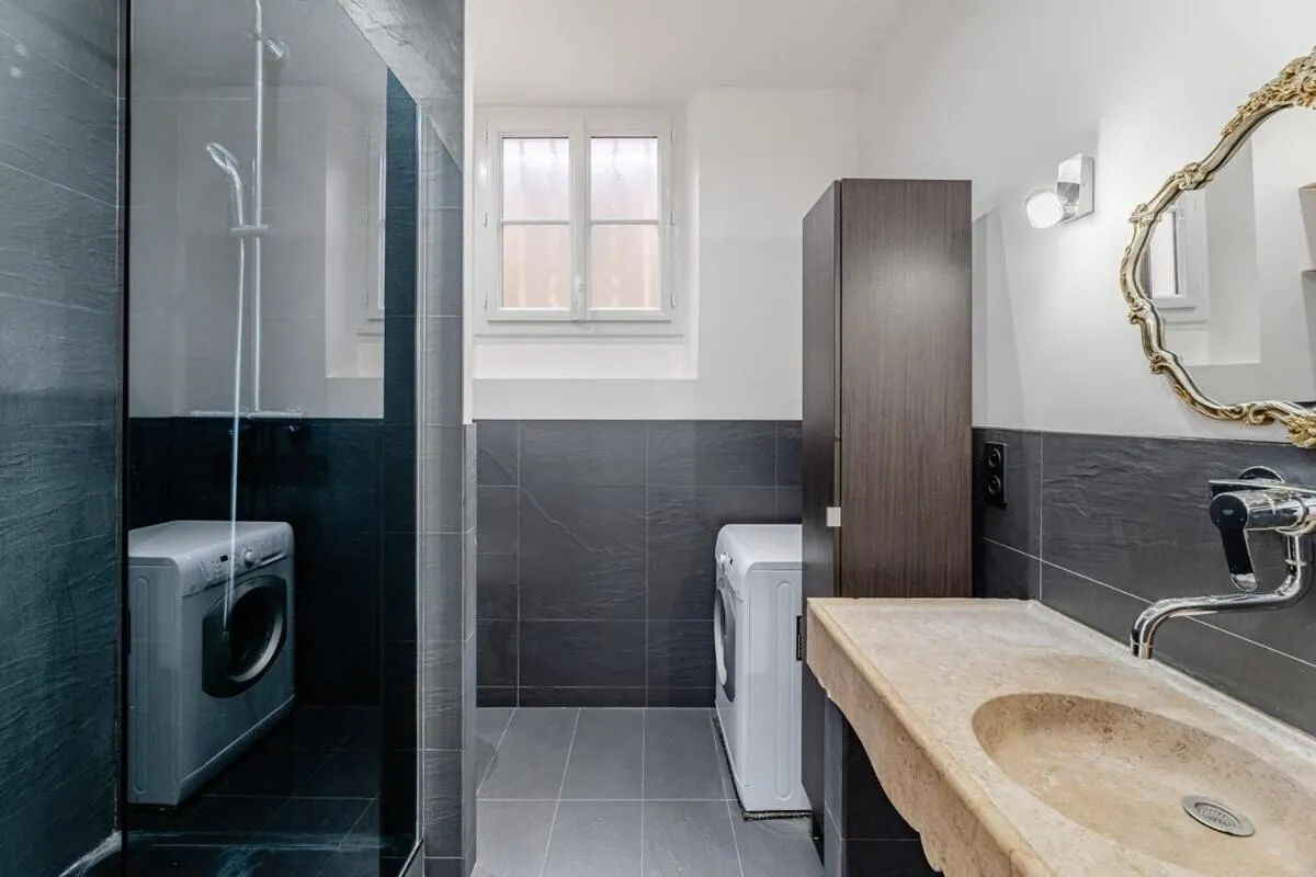 Bathroom in Les Oliviers