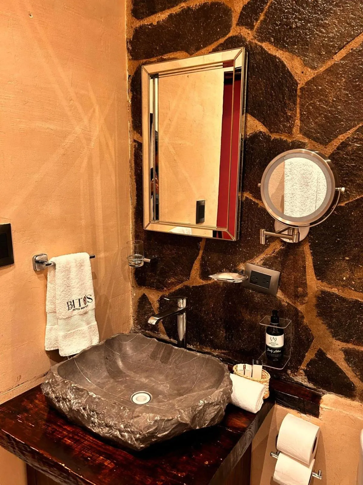 Bathroom in Bito's Hotel Boutique