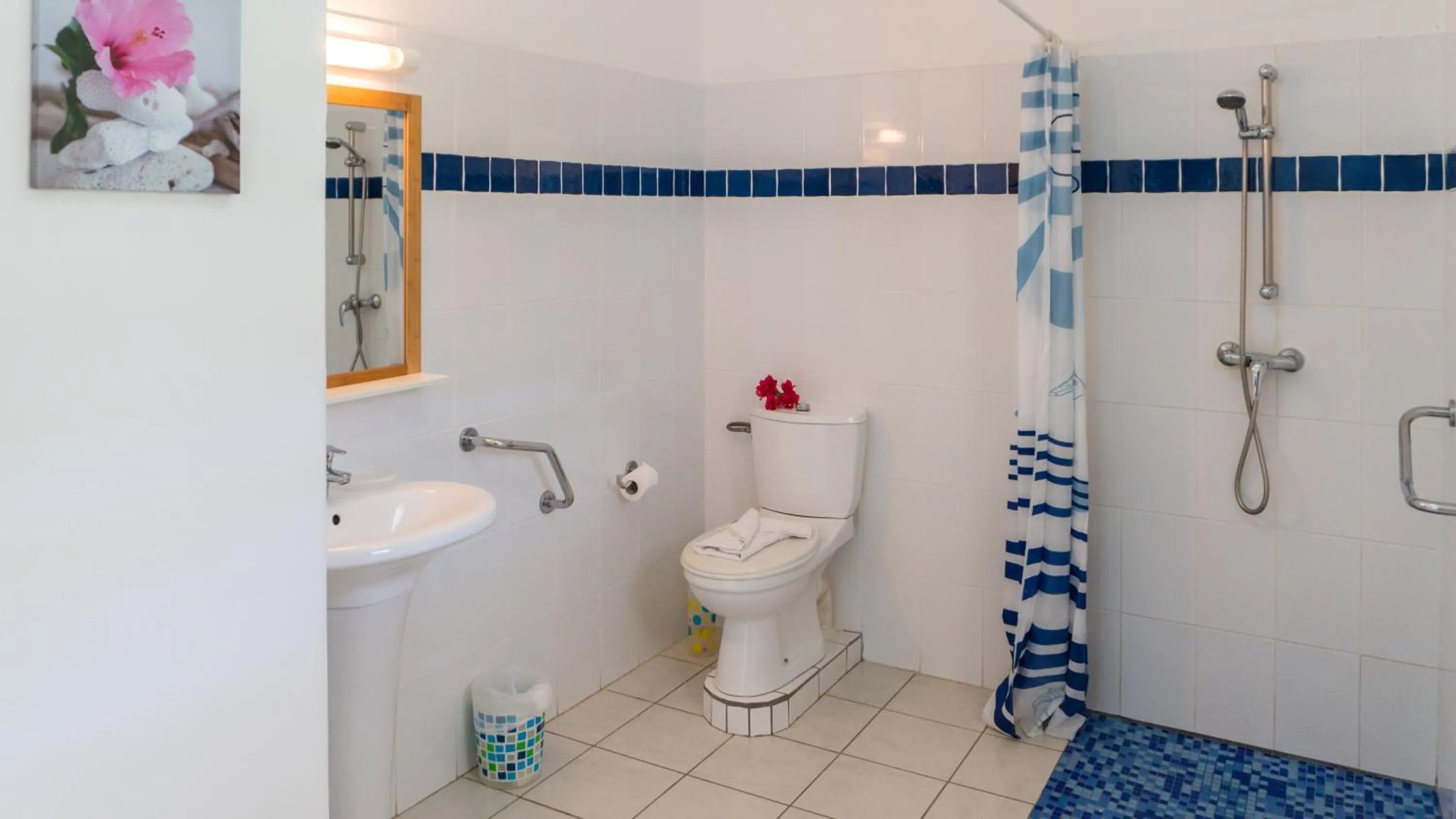 Bathroom in Residence Les Cayalines