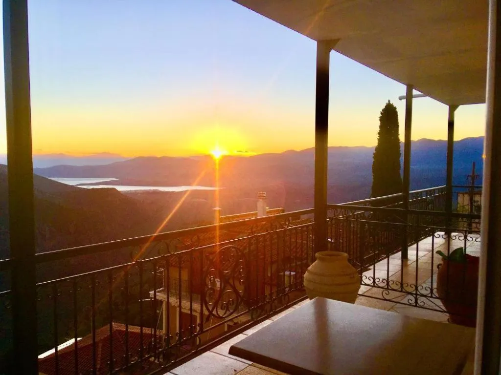 delphi aiolos center hotel panoramic view&yoga harmony hotel&rooms