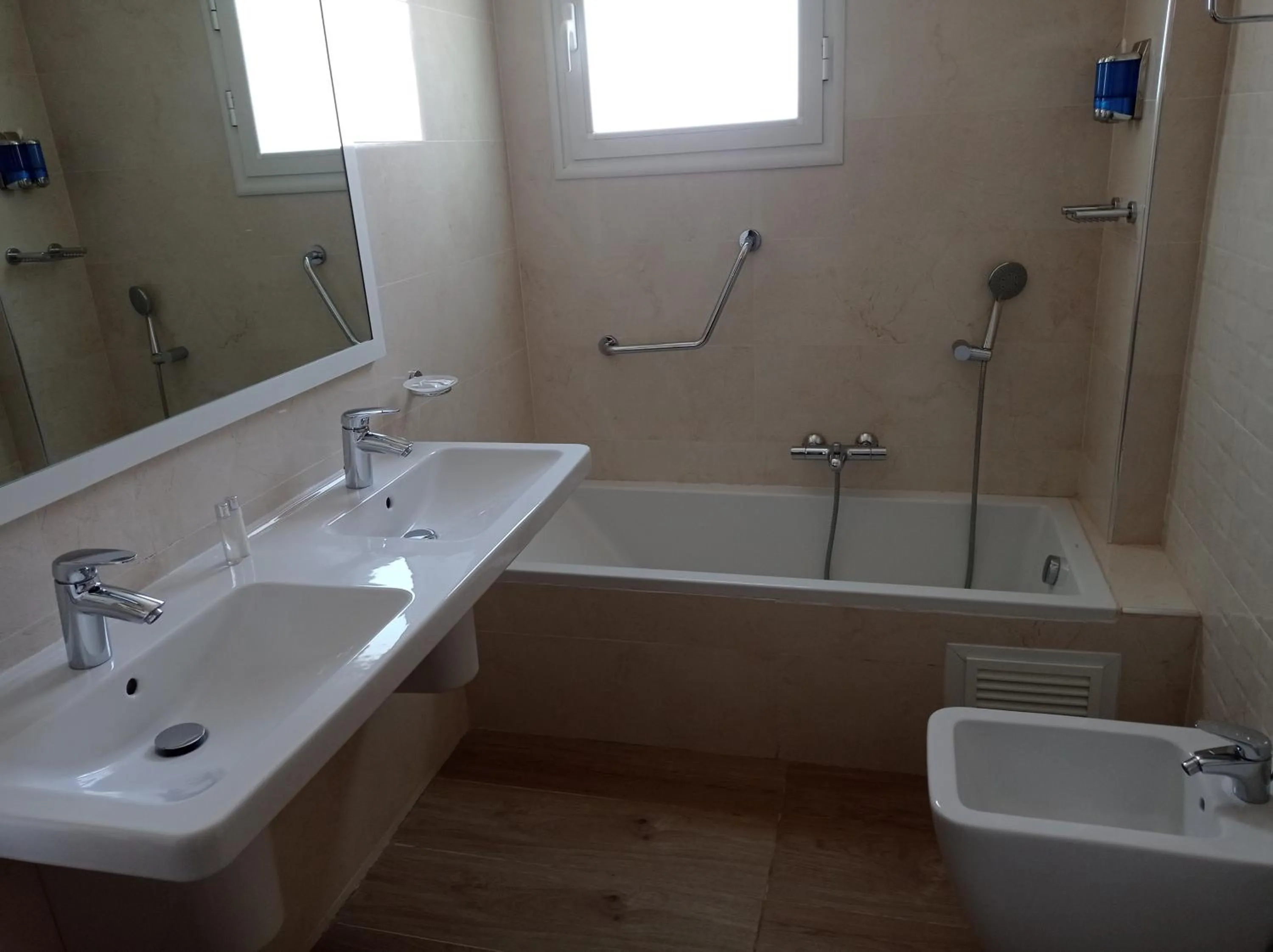 Bathroom in Hotel Delphin-Nouadhibou