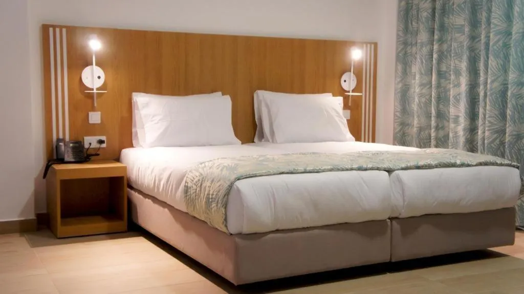 Bed in Hotel Delphin-Nouadhibou