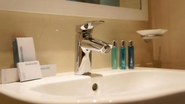 Bathroom in Hotel Delphin-Nouadhibou