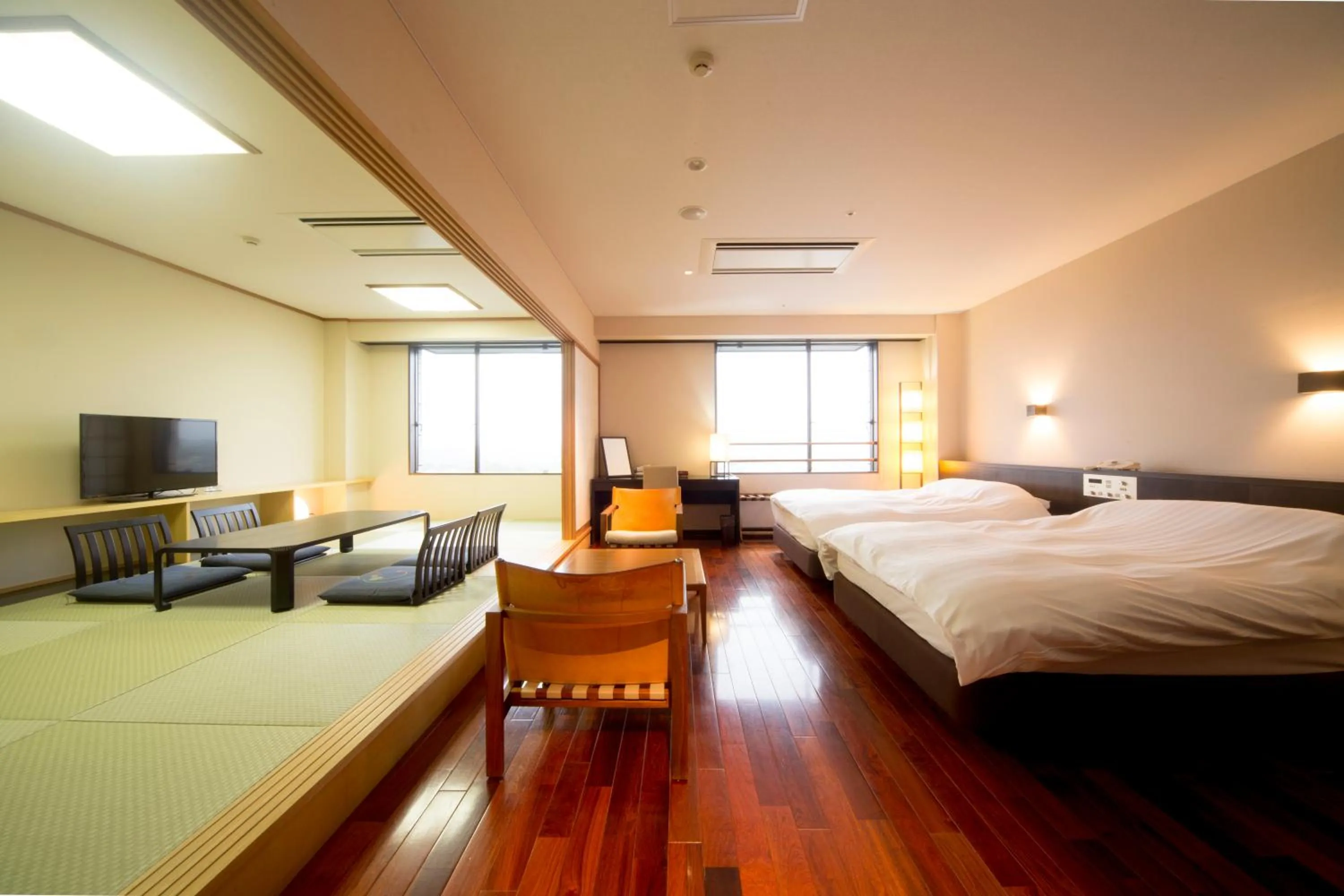 Photo of the whole room, Bed in Kikunan Onsen Yubel Hotel