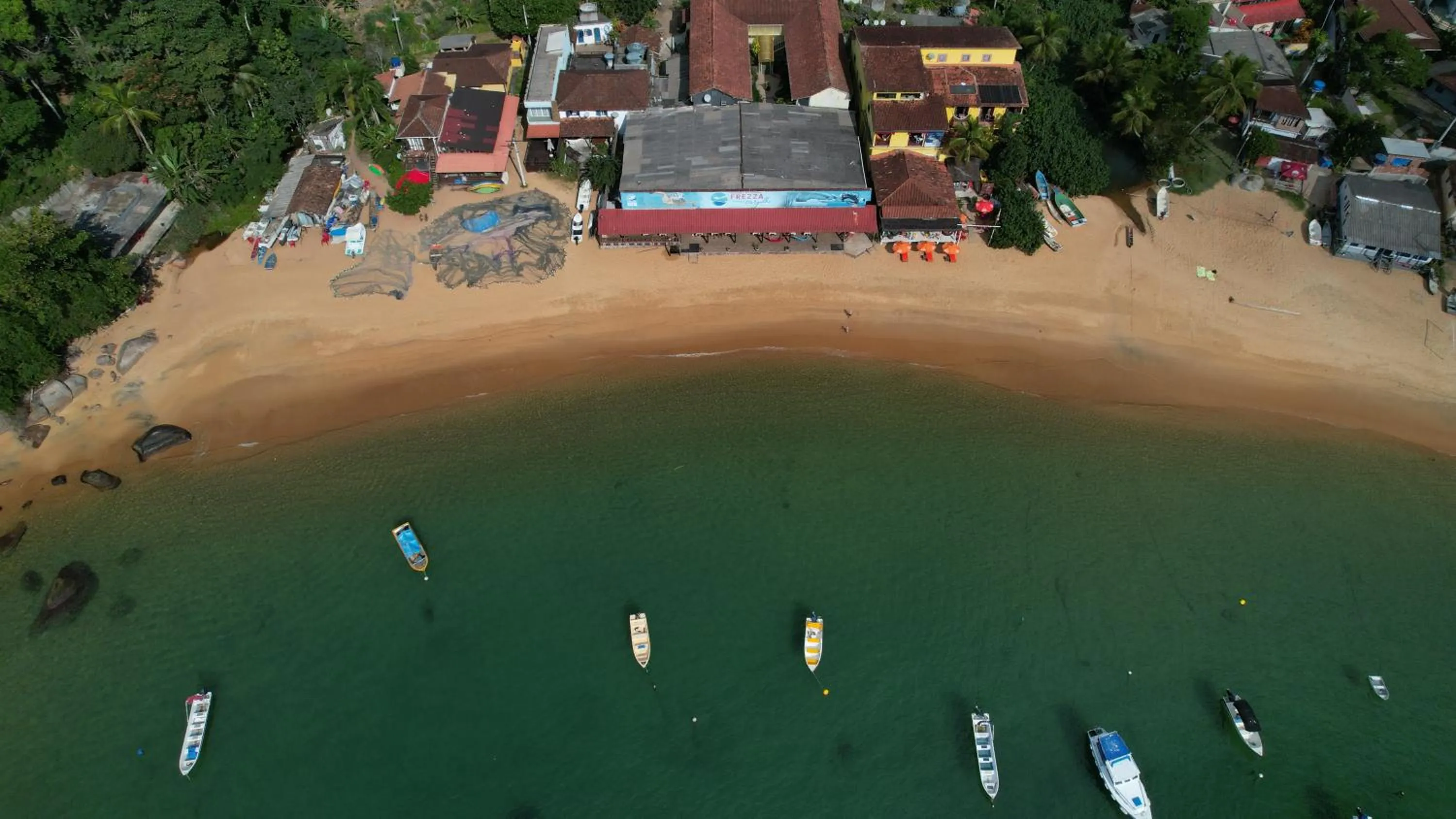 Beach in Pousada Frezza Mergulho