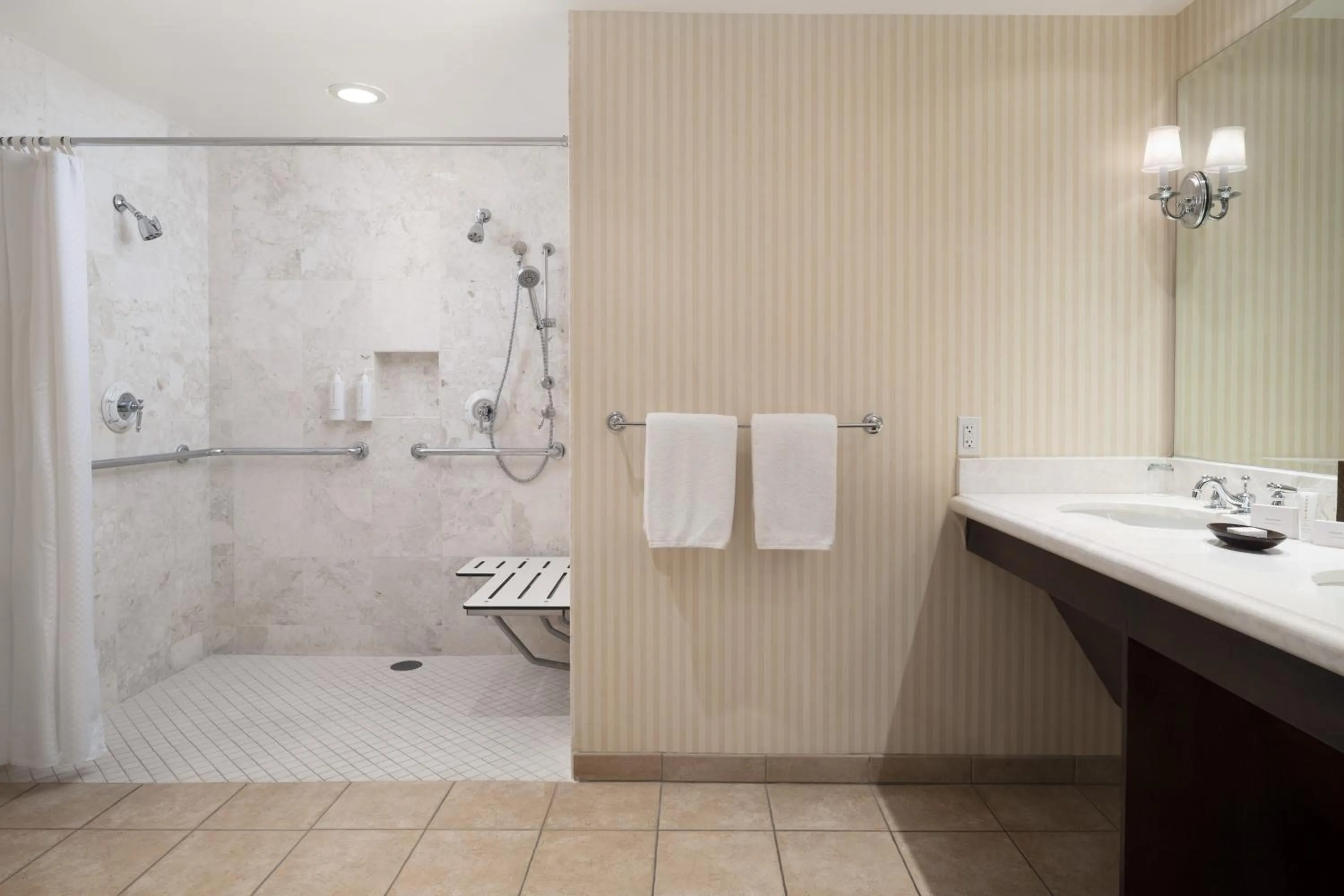 Bathroom in La Casa Del Zorro Resort & Spa