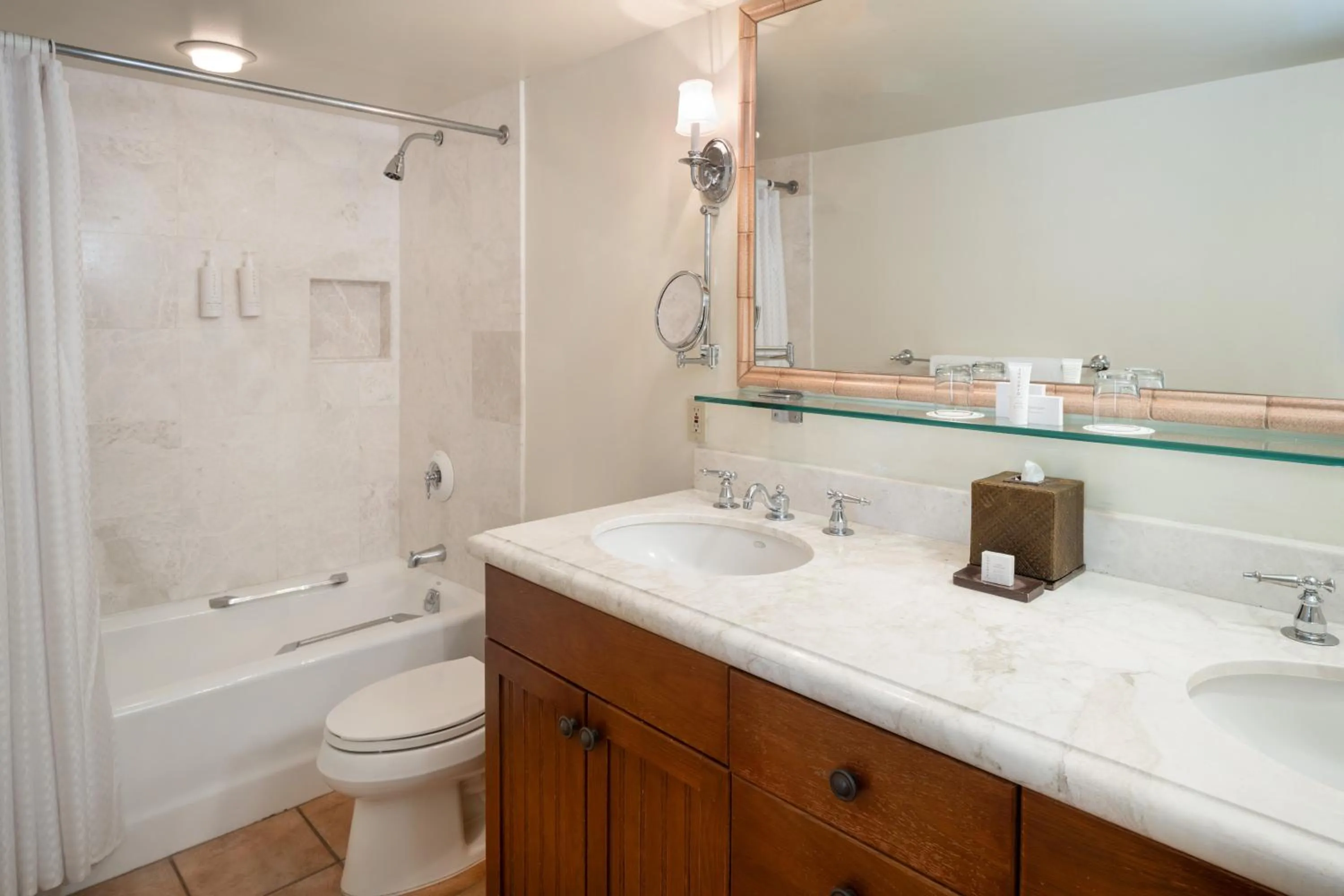 Bathroom in La Casa Del Zorro Resort & Spa