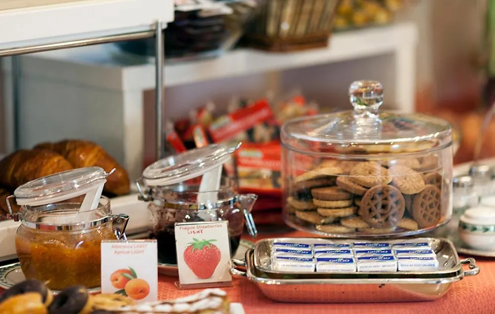 Food and drinks in Hotel Columbia