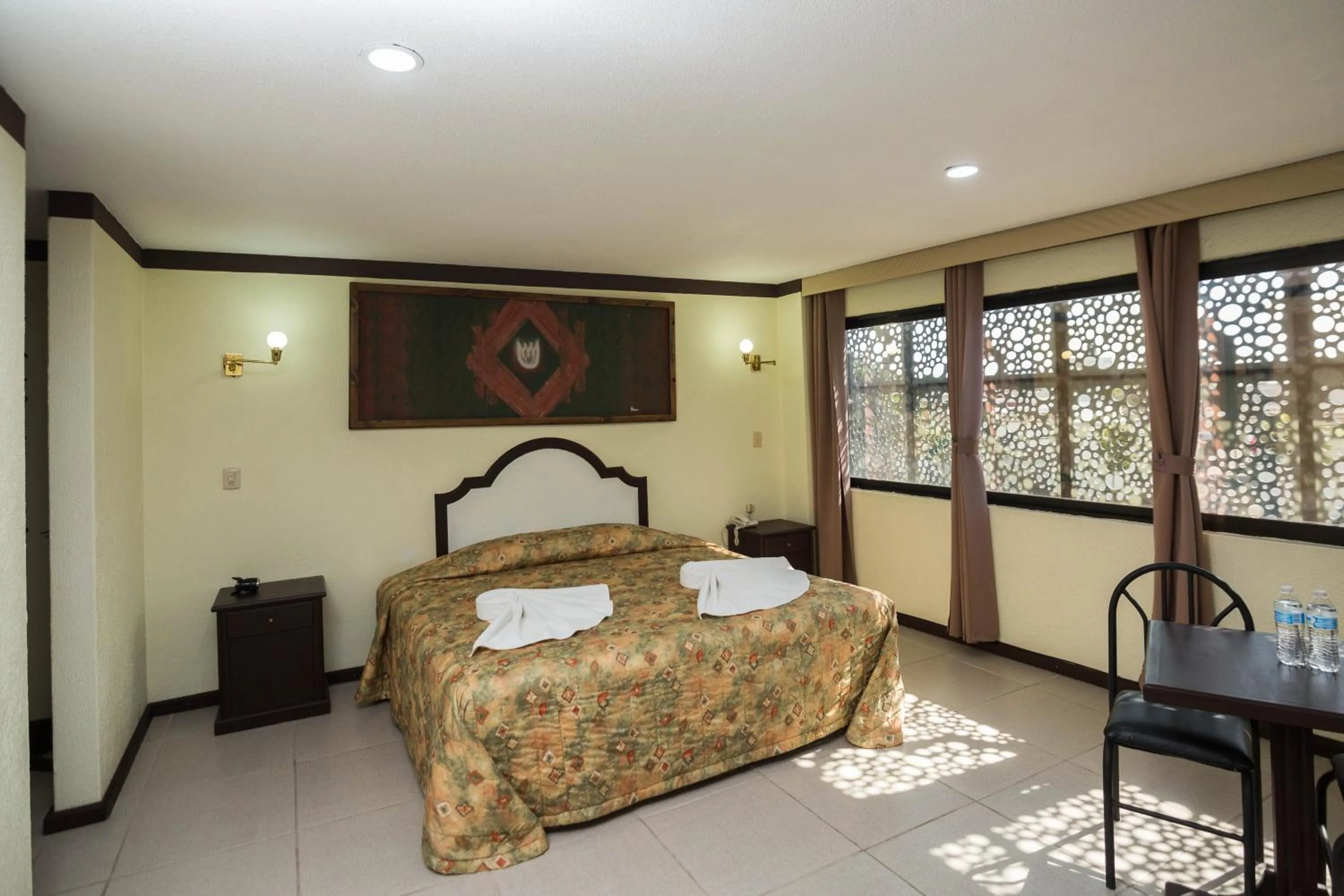 Bedroom, Bed in Hotel Restaurant 1904